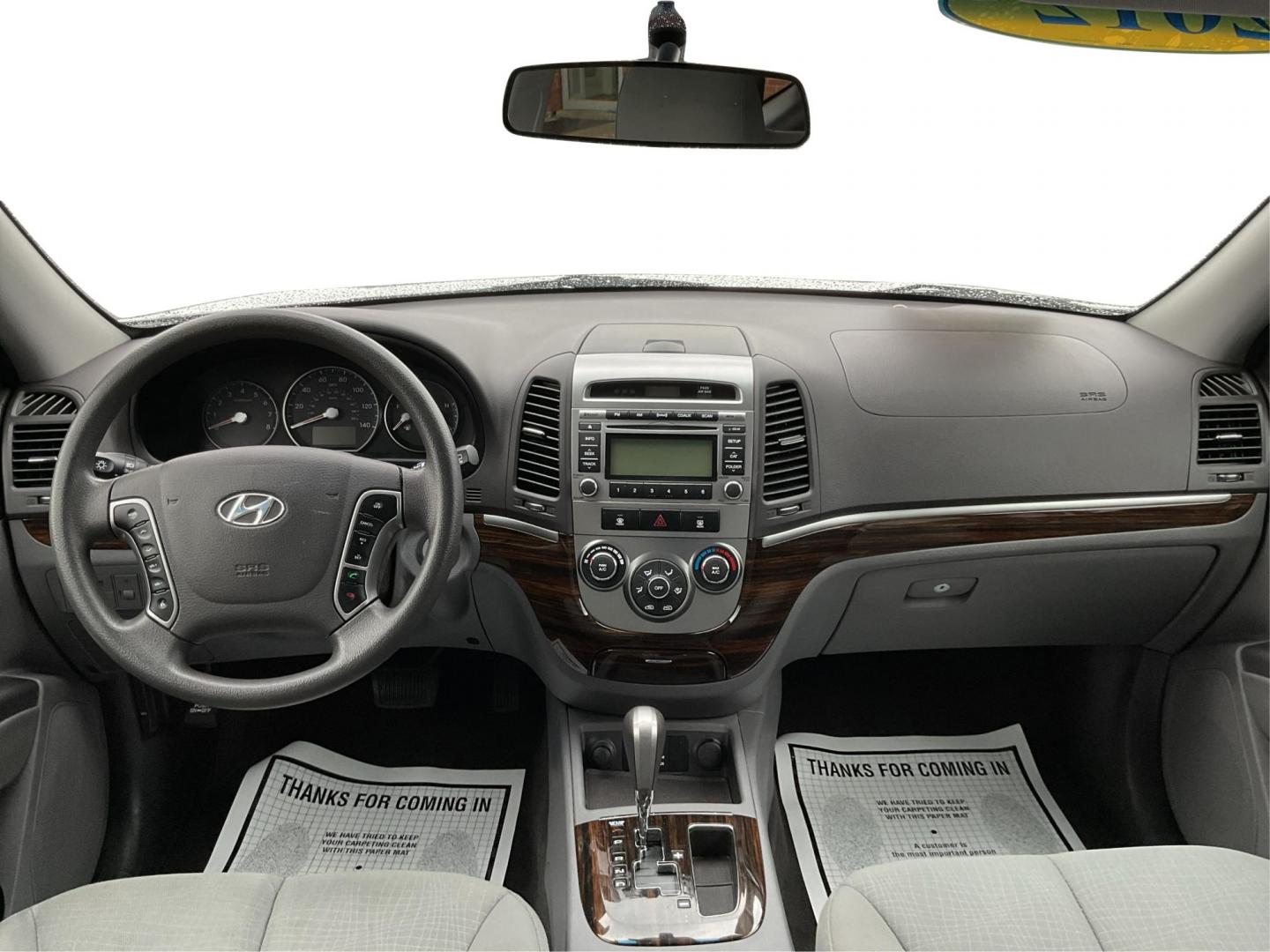 2012 Hyundai Santa Fe GLS (5XYZGDAB5CG) with an 2.4L I-4 DOHC engine, located at 1099 N County Rd 25A , Troy, OH, 45373, (937) 908-9800, 40.057041, -84.215462 - Photo#18