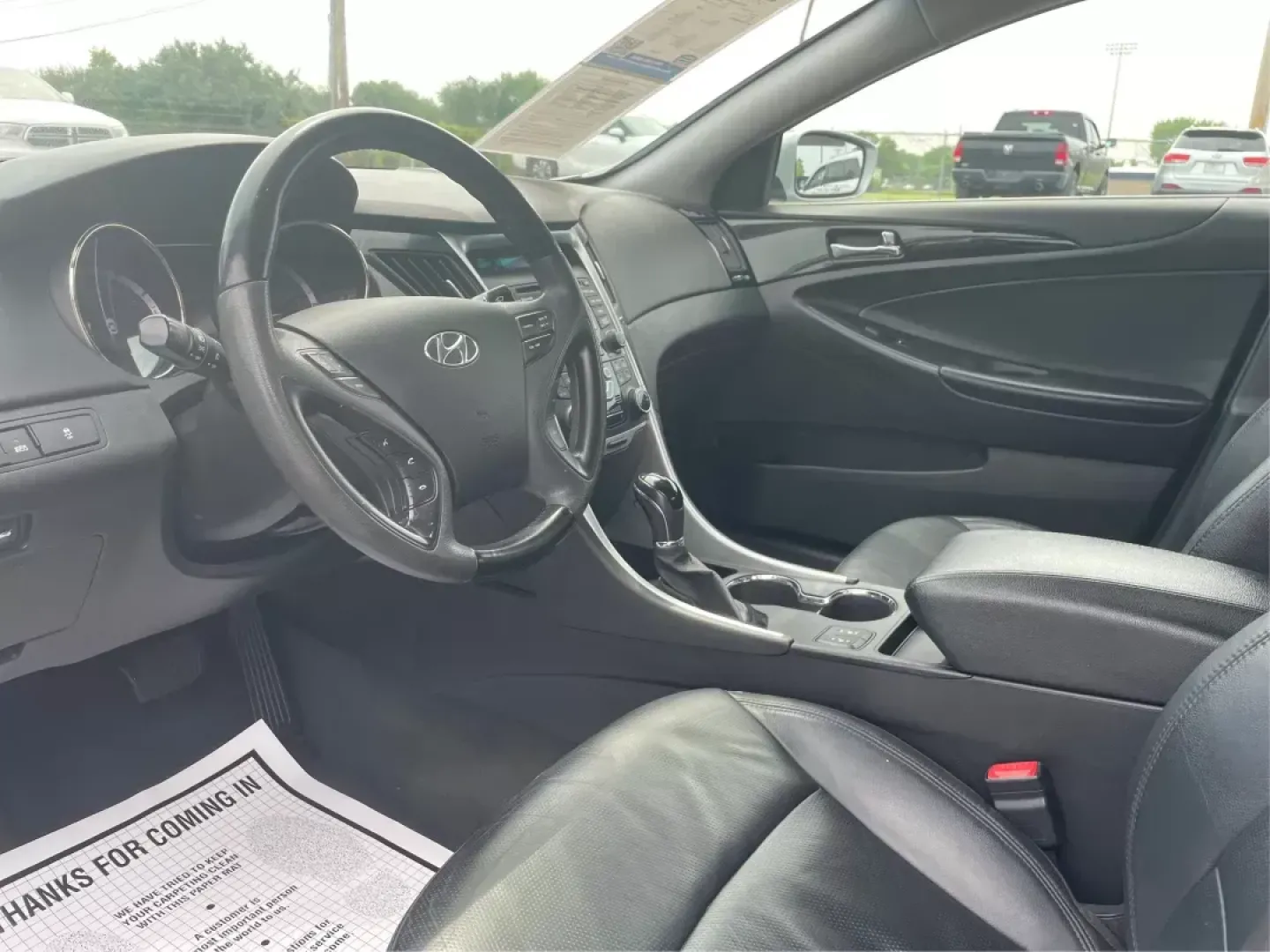 2012 Hyundai Sonata Limited (5NPEC4AC5CH) with an 2.4L I-4 gasoline direct injection engine, located at 880 E. National Road, OH, 45377, (937) 908-9800, 39.891918, -84.183975 - Photo#8