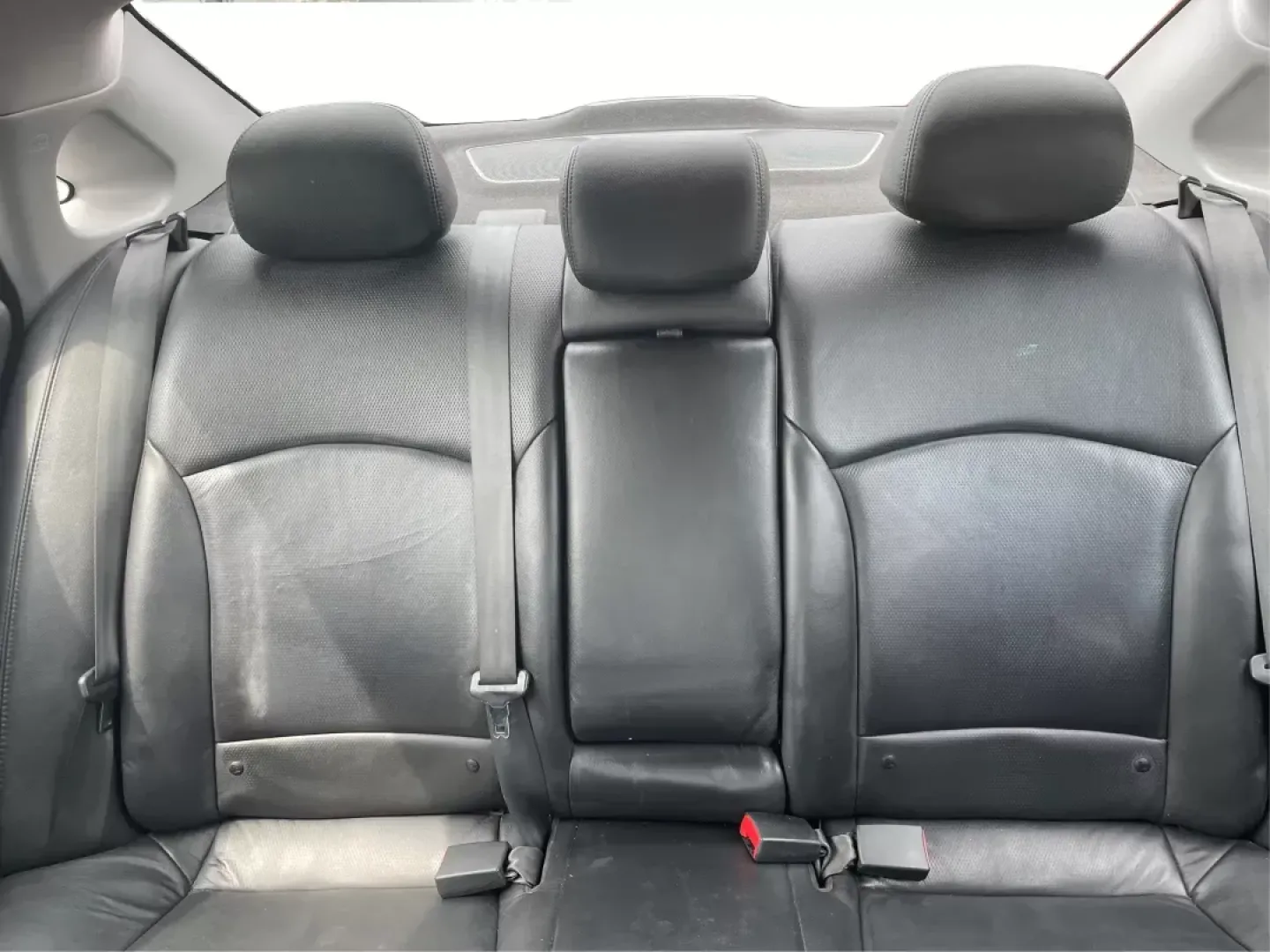 2012 Hyundai Sonata Limited (5NPEC4AC5CH) with an 2.4L I-4 gasoline direct injection engine, located at 880 E. National Road, OH, 45377, (937) 908-9800, 39.891918, -84.183975 - Photo#13