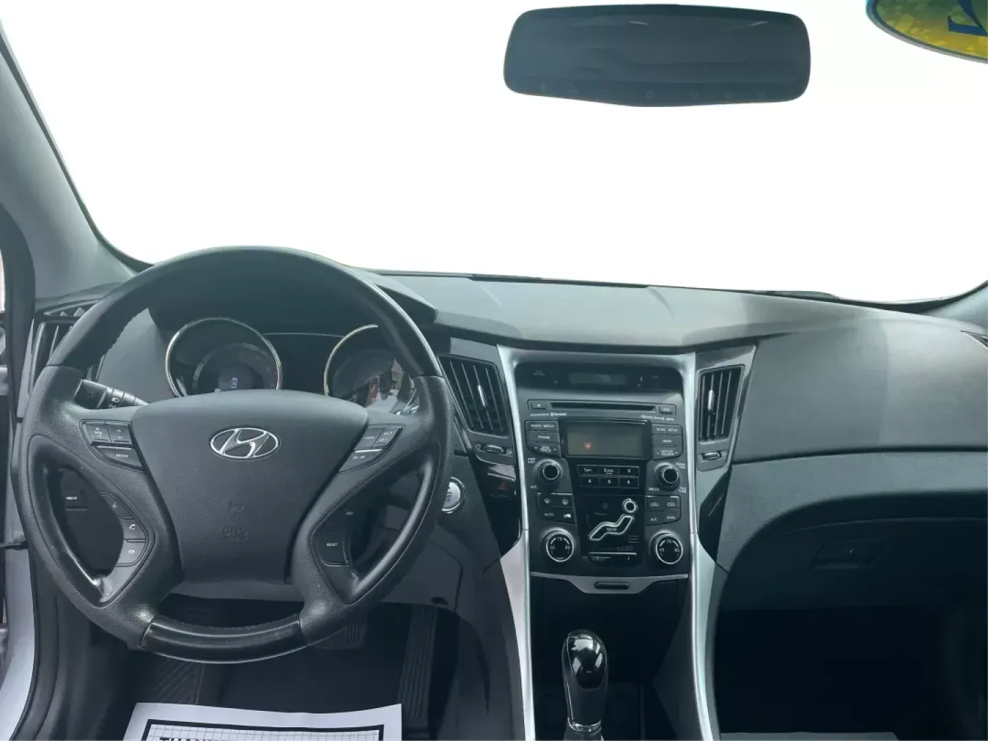2012 Hyundai Sonata Limited (5NPEC4AC5CH) with an 2.4L I-4 gasoline direct injection engine, located at 880 E. National Road, OH, 45377, (937) 908-9800, 39.891918, -84.183975 - Photo#20