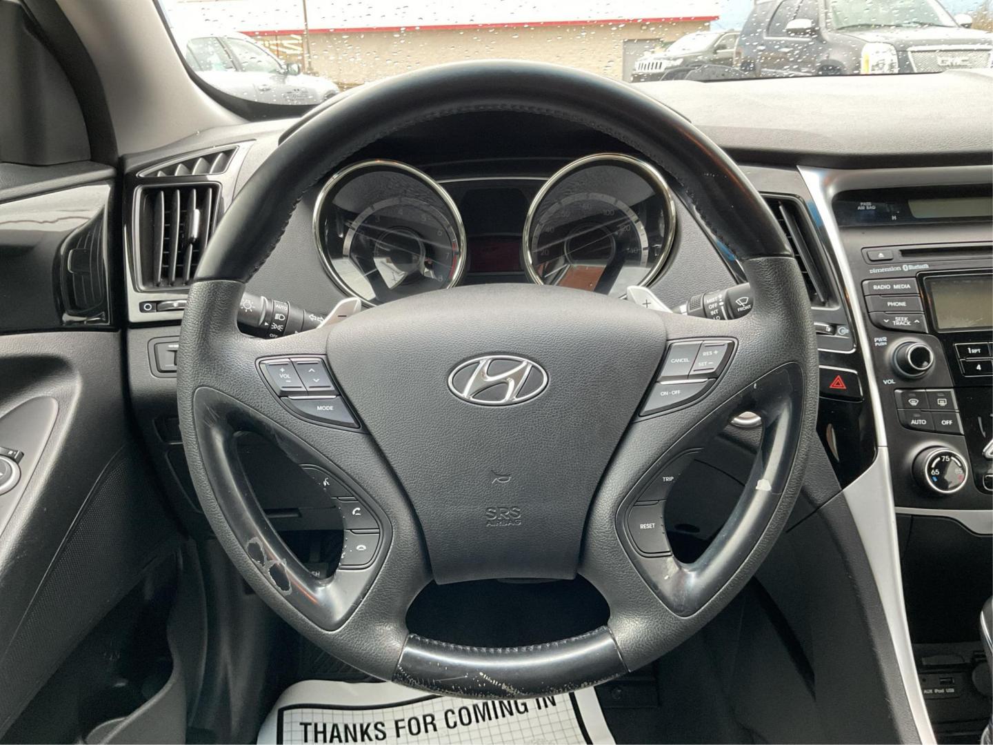 2012 Hyundai Sonata Limited 2.0T (5NPEC4AB7CH) with an 2L I-4 gasoline direct injection engine, located at 4508 South Dixie Dr, Moraine, OH, 45439, (937) 908-9800, 39.807072, -84.031563 - Photo#15