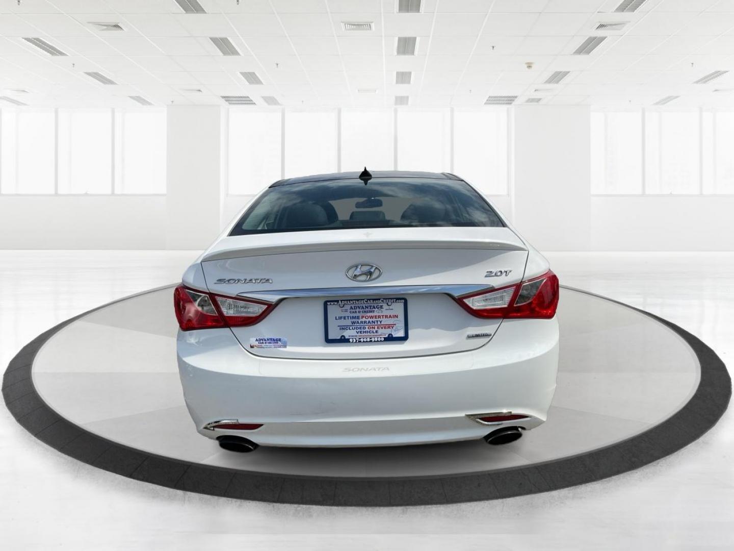 2012 Hyundai Sonata Limited 2.0T (5NPEC4AB7CH) with an 2L I-4 gasoline direct injection engine, located at 4508 South Dixie Dr, Moraine, OH, 45439, (937) 908-9800, 39.807072, -84.031563 - Photo#3