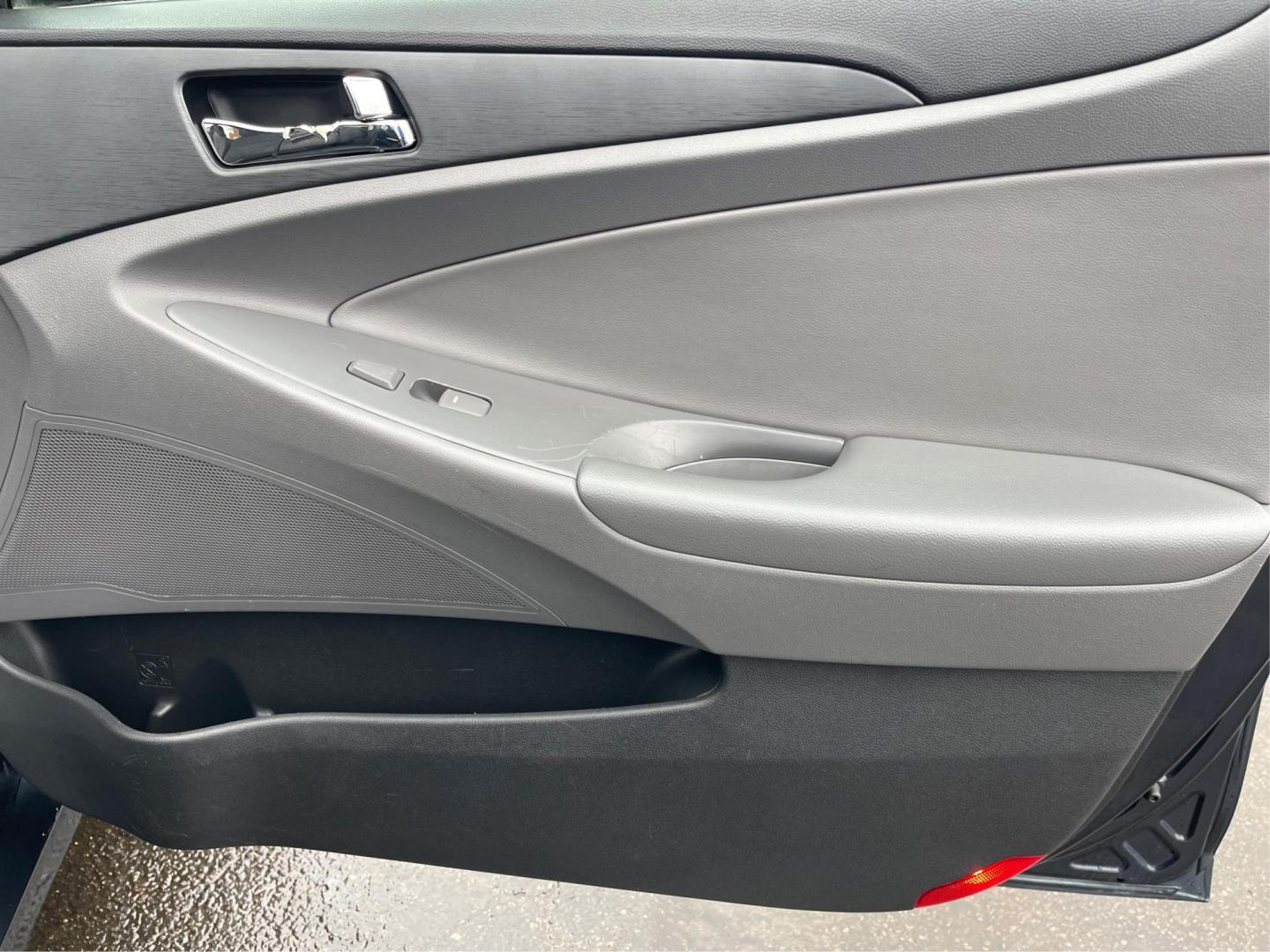 2012 Hyundai Sonata GLS (5NPEB4AC9CH) with an Other engine, located at 1099 N County Rd 25A , Troy, OH, 45373, (937) 908-9800, 40.057041, -84.215462 - Photo#19