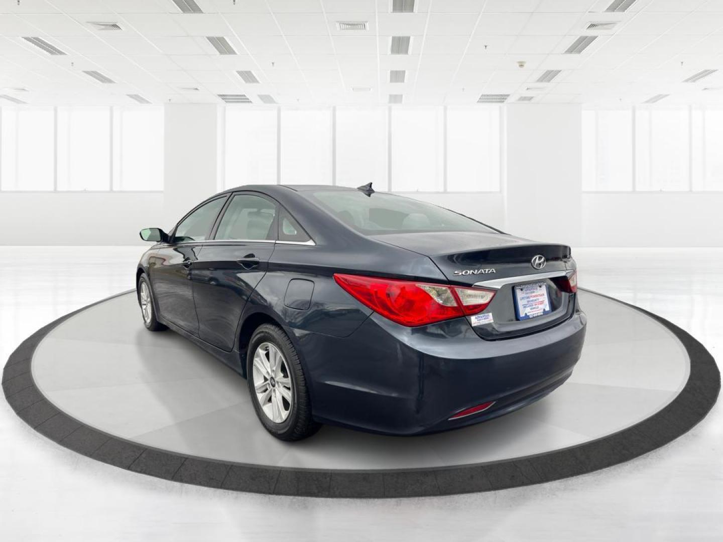 2012 Hyundai Sonata GLS (5NPEB4AC9CH) with an Other engine, located at 1099 N County Rd 25A , Troy, OH, 45373, (937) 908-9800, 40.057041, -84.215462 - Photo#4