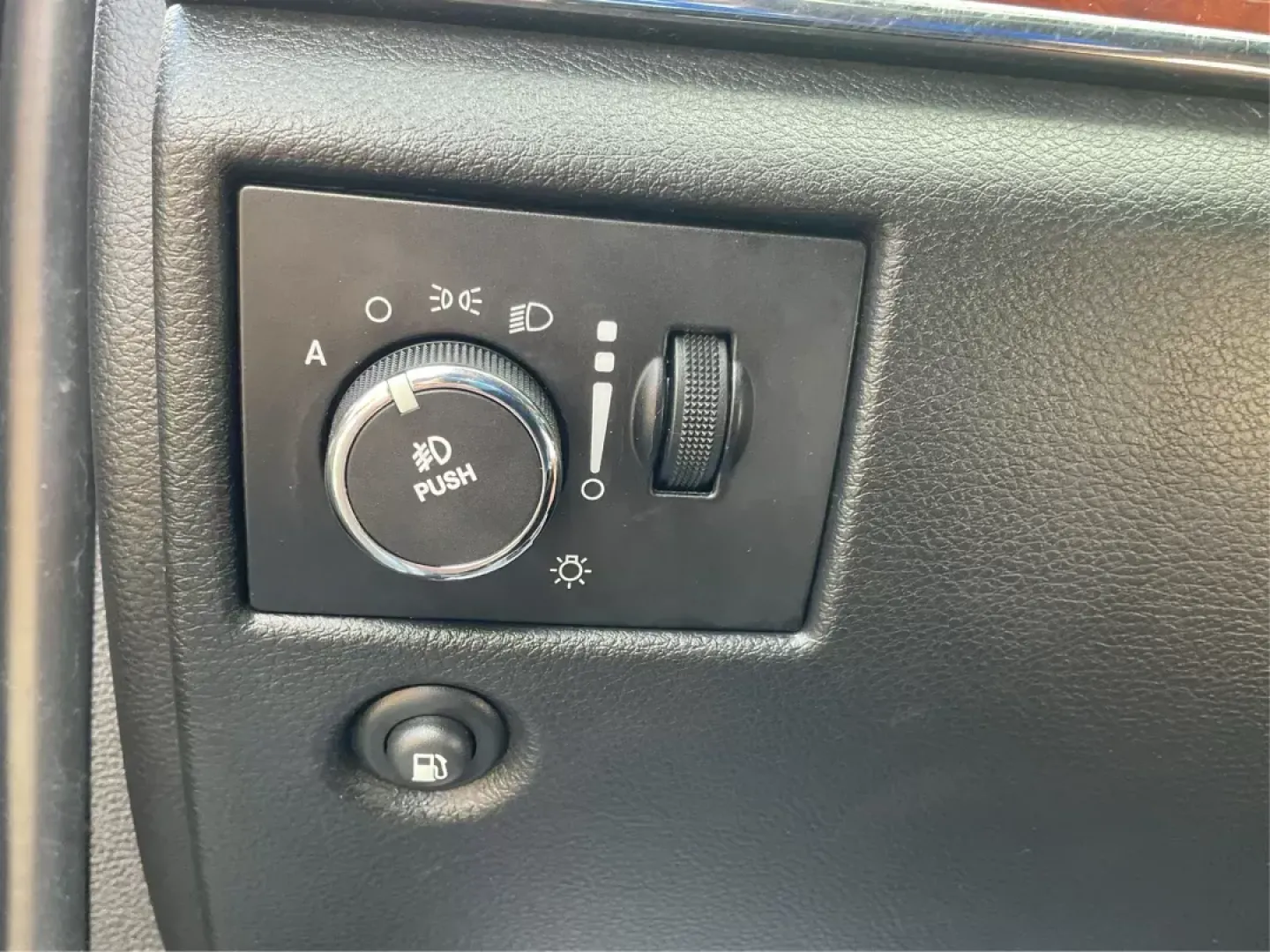 2012 Jeep Grand Cherokee Limited (1C4RJEBG5CC) with an Other engine, located at 1951 S Dayton Lakeview Rd., New Carlisle, OH, 45344, (937) 908-9800, 39.890999, -84.050255 - Photo#16