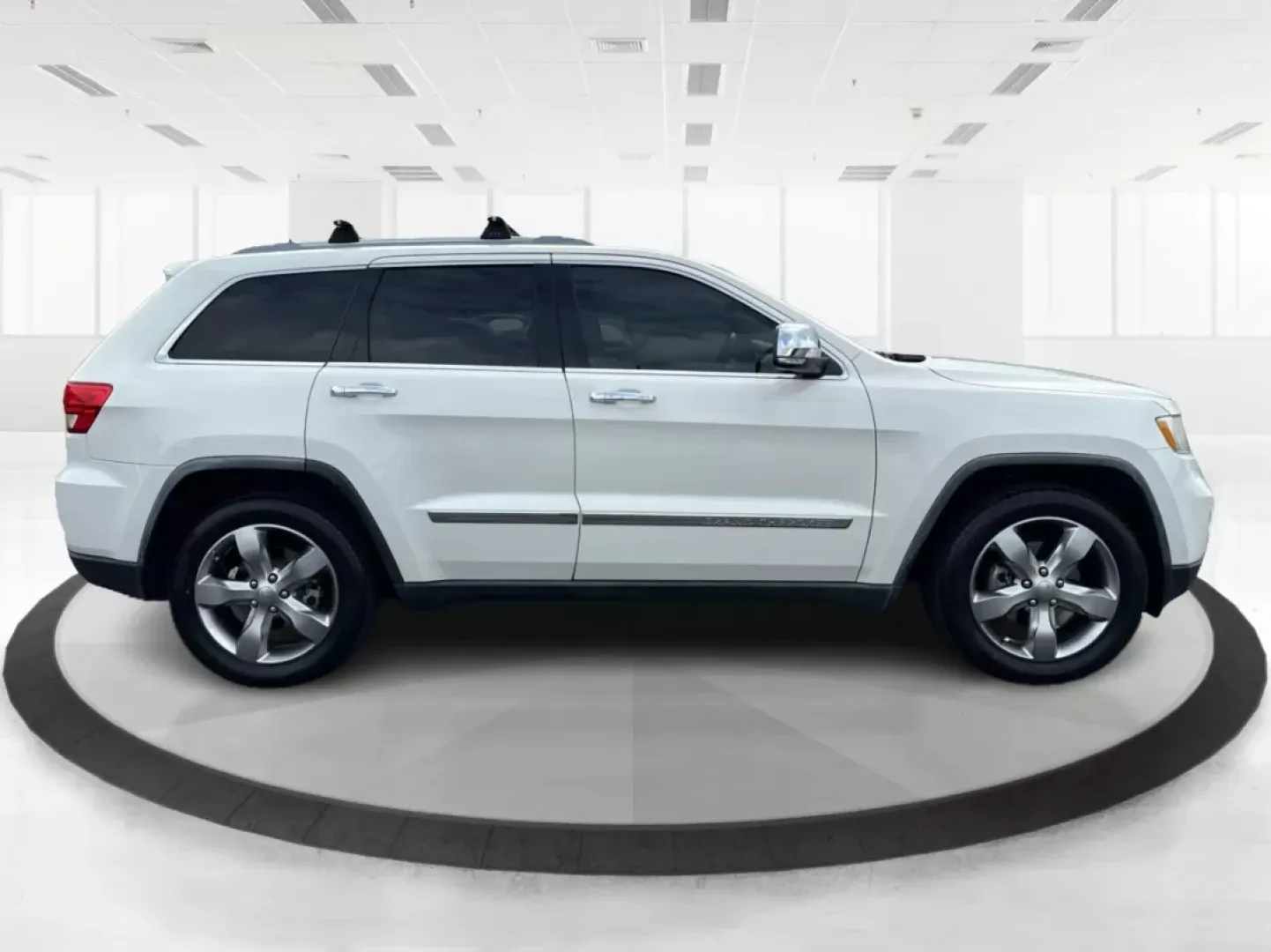 2012 Jeep Grand Cherokee Limited (1C4RJFBGXCC) with an Other engine, located at 401 Woodman Dr, Riverside, OH, 45431, (937) 908-9800, 39.761024, -84.120956 - Photo#1