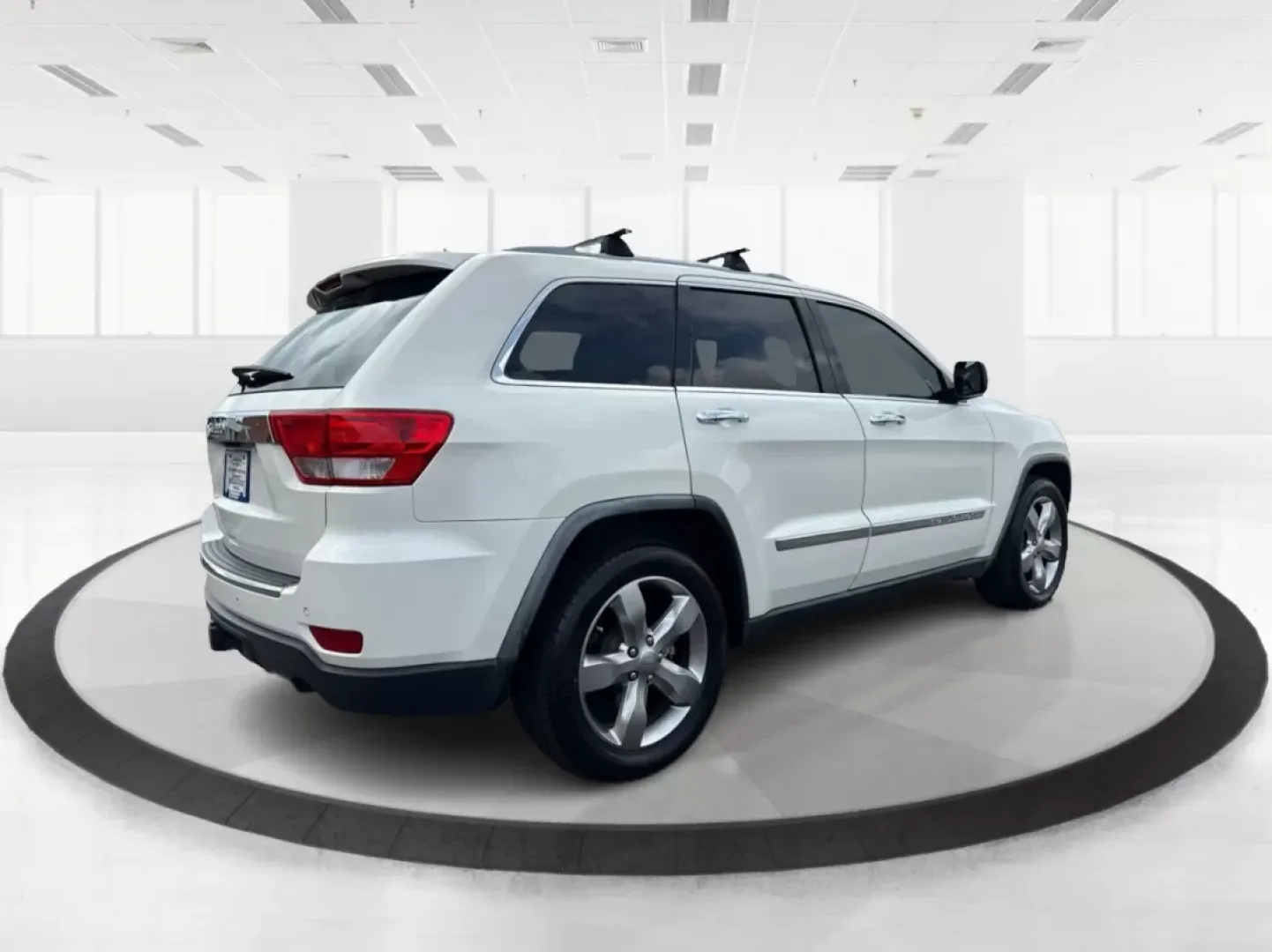 2012 Jeep Grand Cherokee Limited (1C4RJFBGXCC) with an Other engine, located at 401 Woodman Dr, Riverside, OH, 45431, (937) 908-9800, 39.761024, -84.120956 - Photo#2