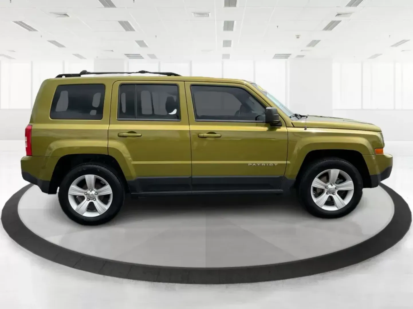 2012 Jeep Patriot Latitude 2WD (1C4NJPFA7CD) with an 2.0L L4 DOHC 16V engine, located at 401 Woodman Dr, Riverside, OH, 45431, (937) 908-9800, 39.761024, -84.120956 - Photo#0