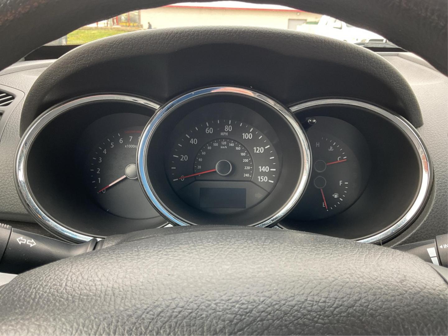 2012 Kia Sorento LX (5XYKTCA68CG) with an 2.4L I-4 gasoline direct injection engine, located at 1184 Kauffman Ave, Fairborn, OH, 45324, (937) 908-9800, 39.807072, -84.031563 - Photo#14