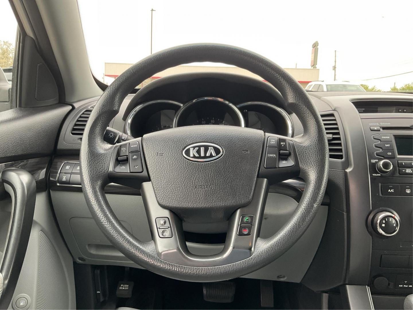 2012 Kia Sorento LX (5XYKTCA68CG) with an 2.4L I-4 gasoline direct injection engine, located at 1184 Kauffman Ave, Fairborn, OH, 45324, (937) 908-9800, 39.807072, -84.031563 - Photo#15