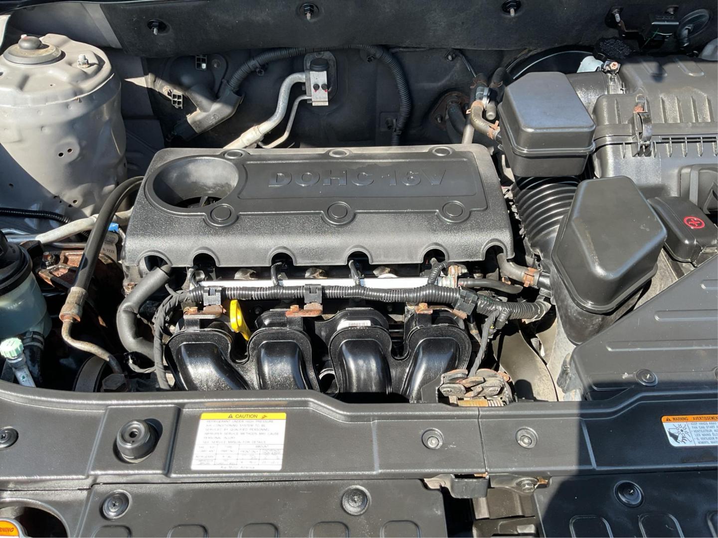 2012 Kia Sorento LX (5XYKT3A17CG) with an 2.4L I-4 DOHC engine, located at 401 Woodman Dr, Riverside, OH, 45431, (937) 908-9800, 39.761024, -84.120956 - Photo#10