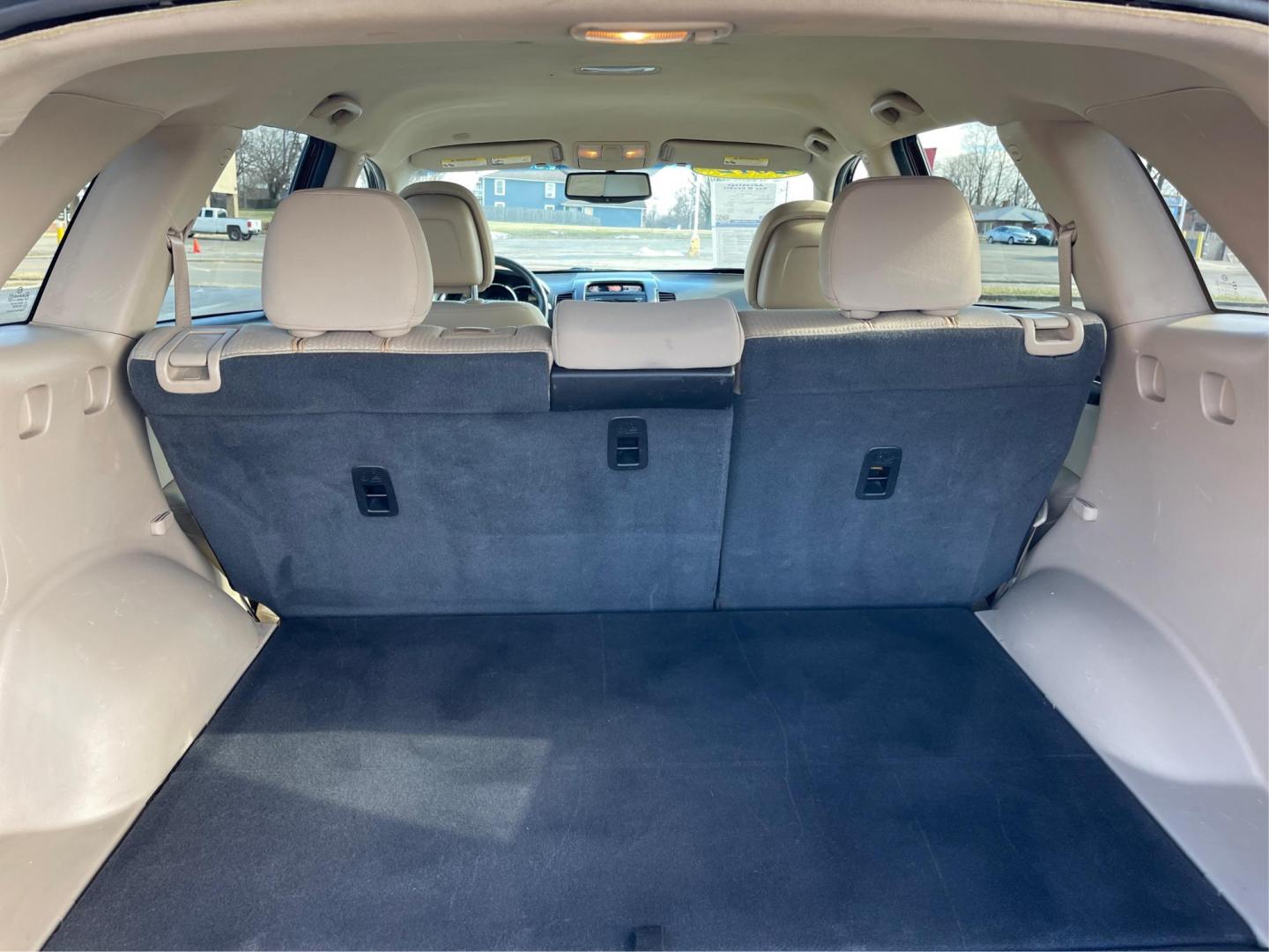 2012 Kia Sorento LX 2WD (5XYKT3A63CG) with an 2.4L L4 DOHC 16V engine, 6-Speed Automatic transmission, located at 880 E. National Road, OH, 45377, (937) 908-9800, 39.891918, -84.183975 - Photo#11