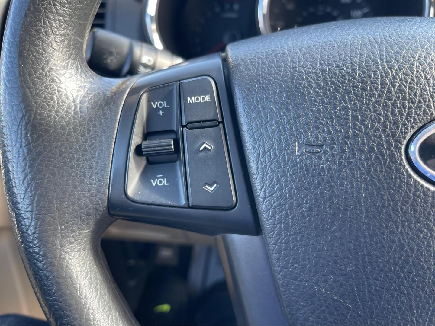 2012 Kia Sorento LX 2WD (5XYKT3A63CG) with an 2.4L L4 DOHC 16V engine, 6-Speed Automatic transmission, located at 880 E. National Road, OH, 45377, (937) 908-9800, 39.891918, -84.183975 - Photo#15