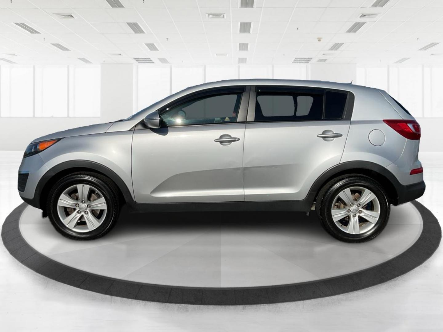 2012 Kia Sportage LX (KNDPB3A21C7) with an 2.4L I-4 DOHC engine, located at 401 Woodman Dr, Riverside, OH, 45431, (937) 908-9800, 39.761024, -84.120956 - Photo#5