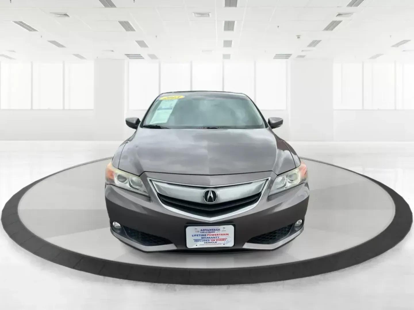 2013 Acura ILX 2.0L (19VDE1F7XDE) with an 2L I-4 i-VTEC variable valve control engine, located at 880 E. National Road, OH, 45377, (937) 908-9800, 39.891918, -84.183975 - Photo#5