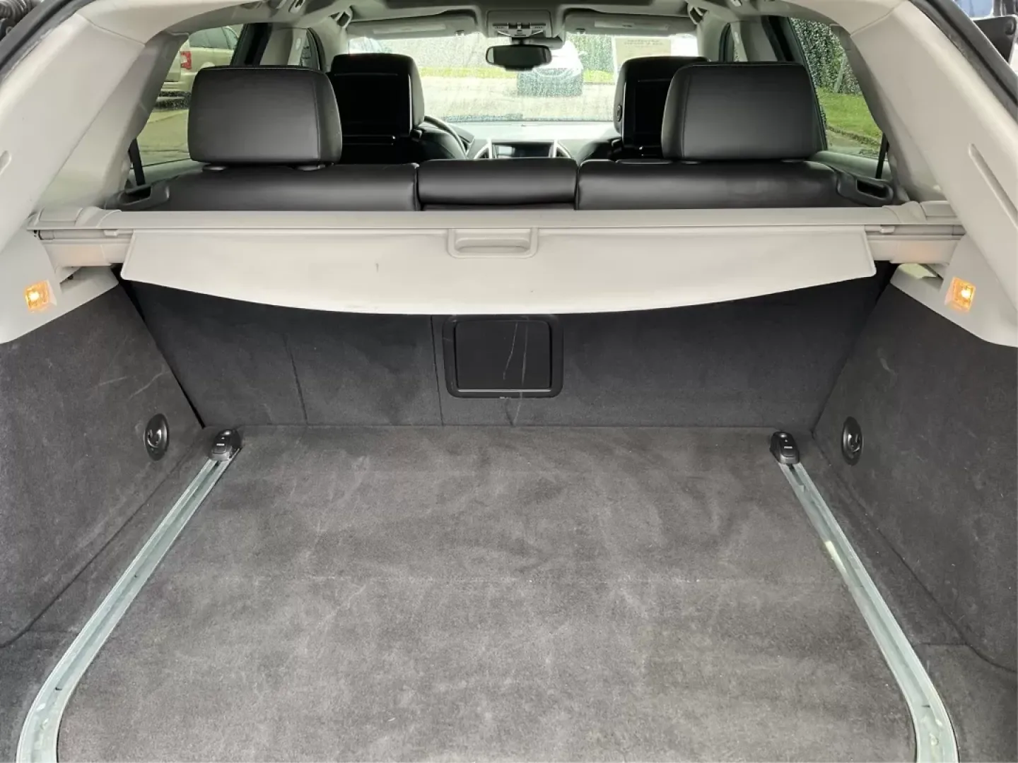 2013 Cadillac SRX Premium Collection (3GYFNJE34DS) with an 3.6L V-6 gasoline direct injection engine, located at 401 Woodman Dr, Riverside, OH, 45431, (937) 908-9800, 39.761024, -84.120956 - ### Discover Luxury and Versatility with the 2013 Cadillac SRX at Advantage Car and Credit - Riverside<br /> <br /> Looking for a vehicle that perfectly balances luxury, functionality, and affordability? The 2013 Cadillac SRX, available now at Advantage Car and Credit in Riverside, OH, is the ideal - Photo#12