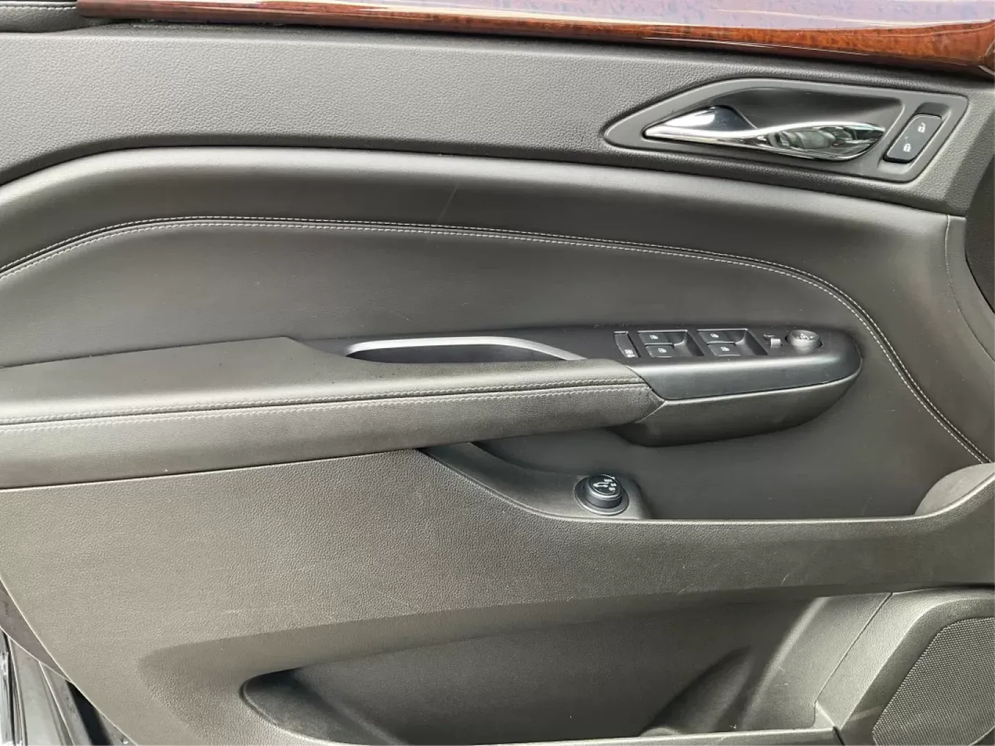 2013 Cadillac SRX Premium Collection (3GYFNJE34DS) with an 3.6L V-6 gasoline direct injection engine, located at 401 Woodman Dr, Riverside, OH, 45431, (937) 908-9800, 39.761024, -84.120956 - ### Discover Luxury and Versatility with the 2013 Cadillac SRX at Advantage Car and Credit - Riverside<br /> <br /> Looking for a vehicle that perfectly balances luxury, functionality, and affordability? The 2013 Cadillac SRX, available now at Advantage Car and Credit in Riverside, OH, is the ideal - Photo#19