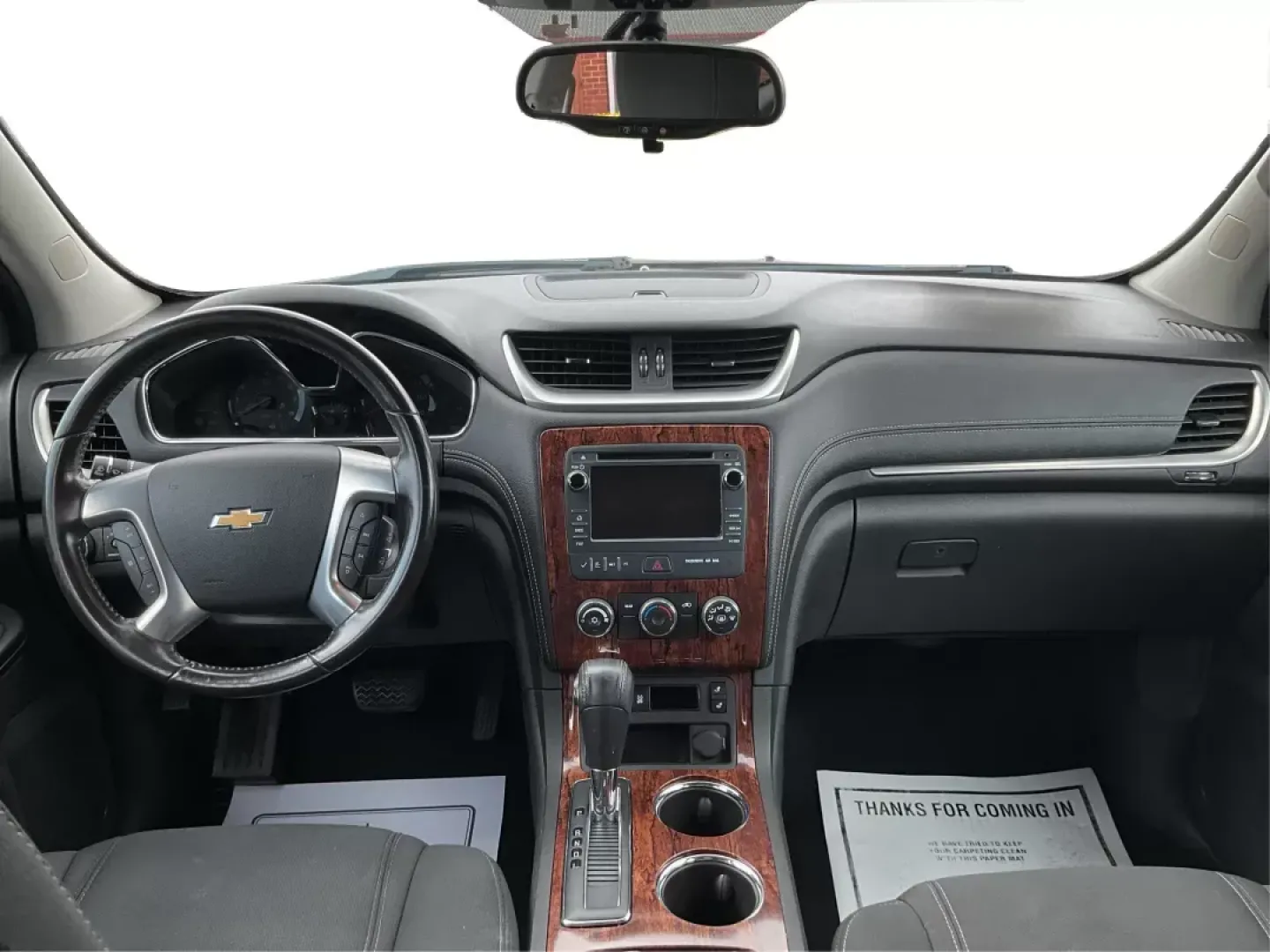 2013 Chevrolet Traverse 1LT (1GNKRGKD0DJ) with an 3.6L V-6 gasoline direct injection engine, located at 1230 East Main St, Xenia, OH, 45385, (937) 908-9800, 39.688042, -83.910538 - Photo#19