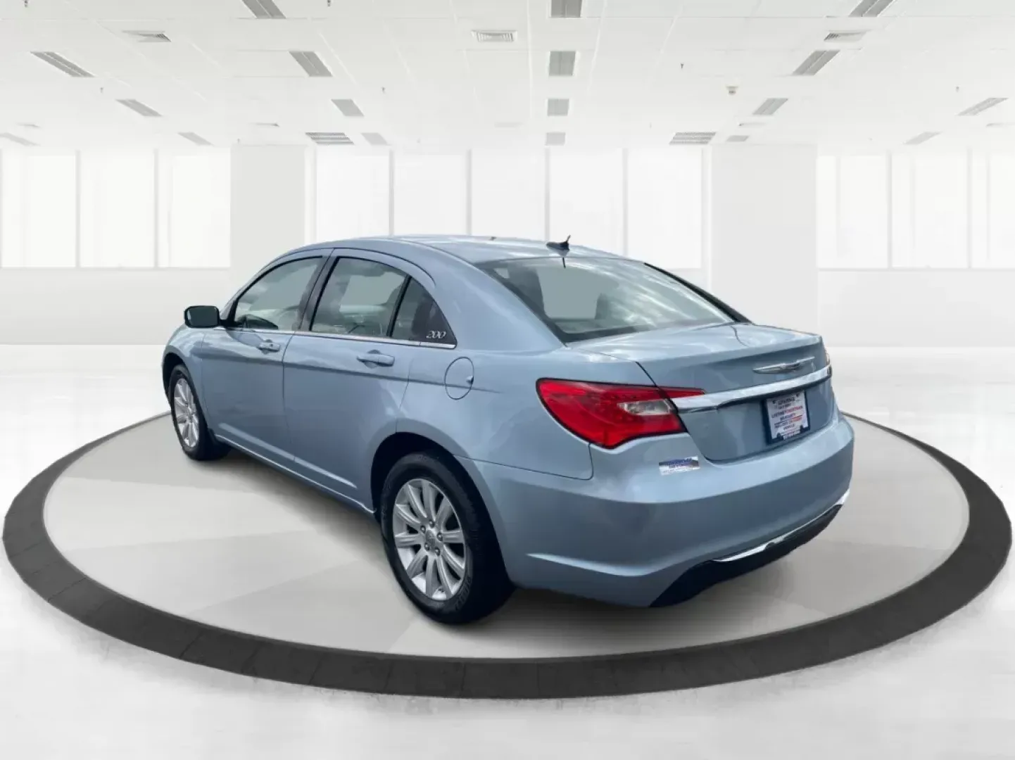 2013 Chrysler 200 Touring (1C3CCBBB1DN) with an Other engine, located at 1951 S Dayton Lakeview Rd., New Carlisle, OH, 45344, (937) 908-9800, 39.890999, -84.050255 - Photo#4