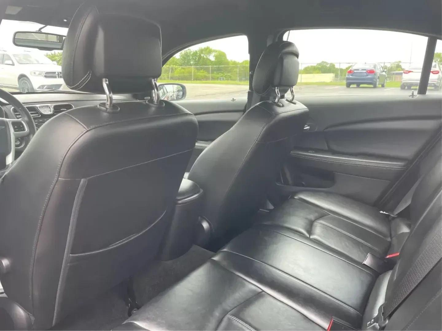 2013 Chrysler 200 Limited (1C3CCBCG7DN) with an Other engine, located at 1099 N County Rd 25A , Troy, OH, 45373, (937) 908-9800, 40.057041, -84.215462 - Photo#9