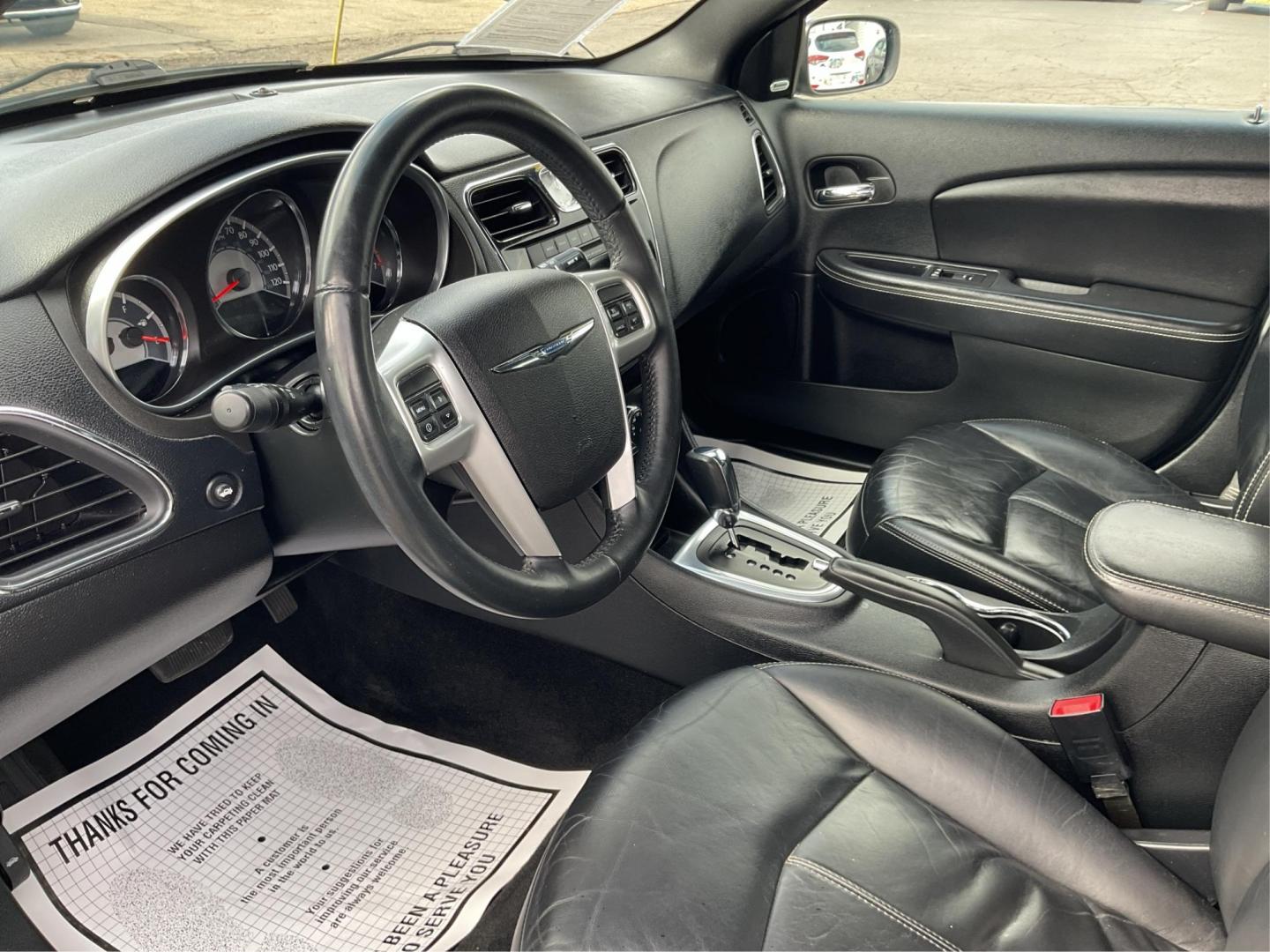 2013 Chrysler 200 Limited (1C3CCBCG9DN) with an Other engine, located at 4508 South Dixie Dr, Moraine, OH, 45439, (937) 908-9800, 39.807072, -84.031563 - Photo#8
