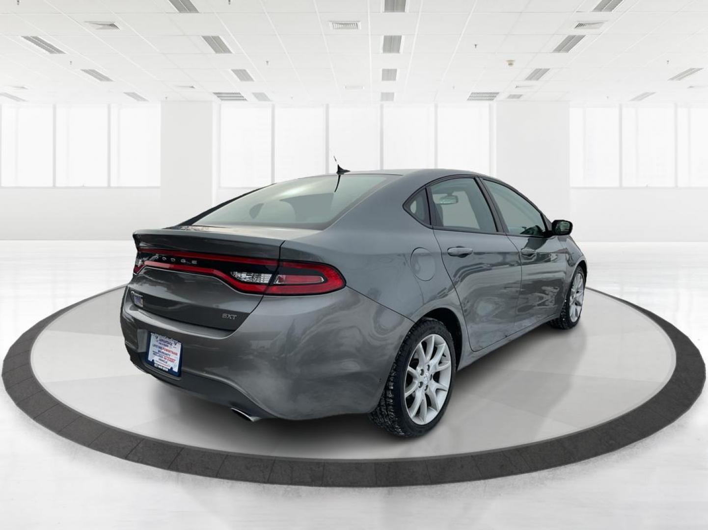 2013 Dodge Dart SXT (1C3CDFBA1DD) with an 2L I-4 DOHC engine, located at 1230 East Main St, Xenia, OH, 45385, (937) 908-9800, 39.688042, -83.910538 - Photo#2