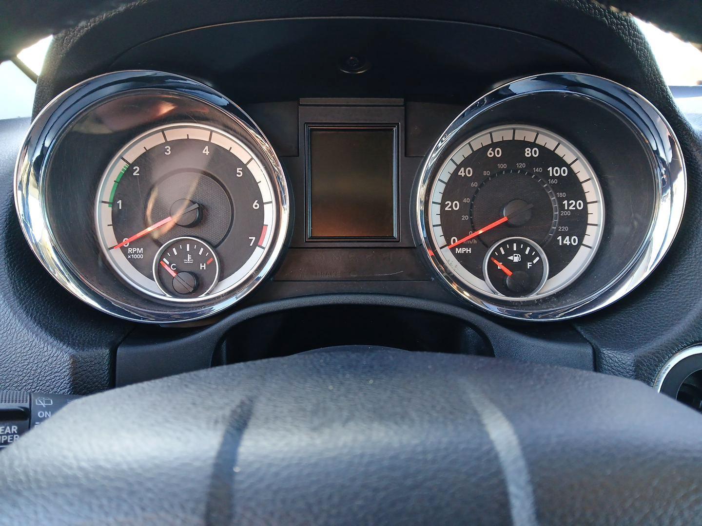 2013 Dodge Durango Crew AWD (1C4RDJDG8DC) with an 3.6L V6 DOHC 24V engine, 5-Speed Automatic transmission, located at 1230 East Main St, Xenia, OH, 45385, (937) 908-9800, 39.688042, -83.910538 - Photo#14