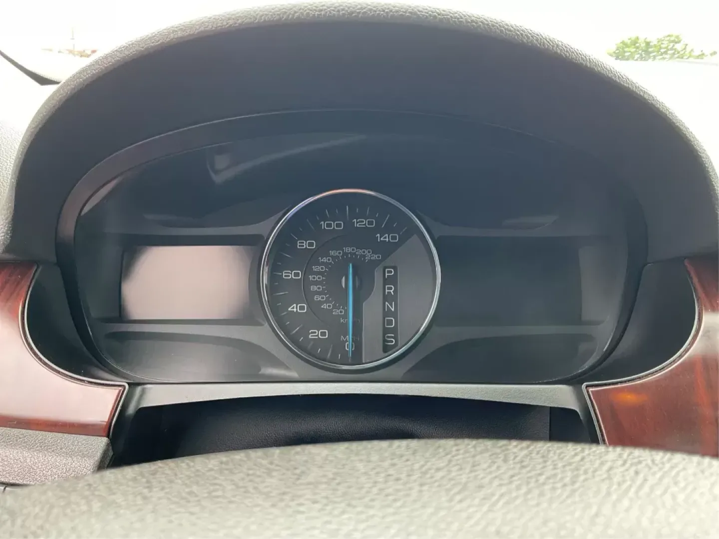 2013 Ford Edge Limited (2FMDK4KC6DB) with an 3.5L V-6 DOHC engine, located at 4508 South Dixie Dr, Moraine, OH, 45439, (937) 908-9800, 39.807072, -84.031563 - Photo#14