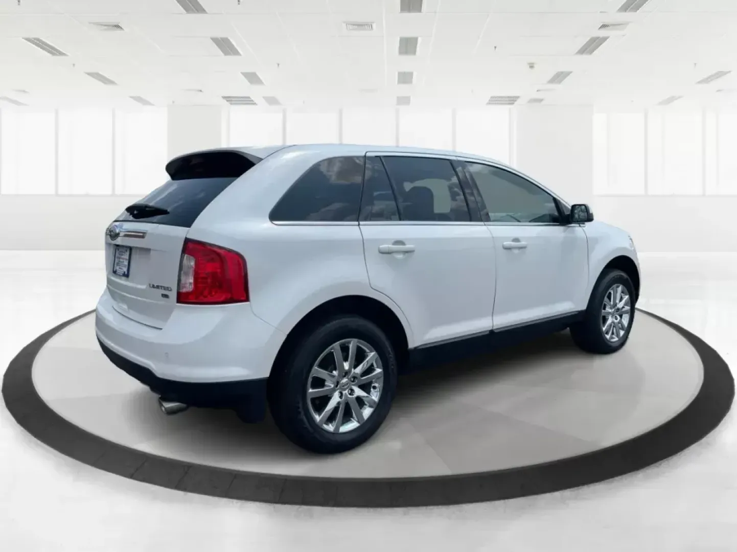 2013 Ford Edge Limited (2FMDK4KCXDB) with an 3.5L V-6 DOHC engine, located at 1184 Kauffman Ave, Fairborn, OH, 45324, (937) 908-9800, 39.807072, -84.031563 - Photo#2