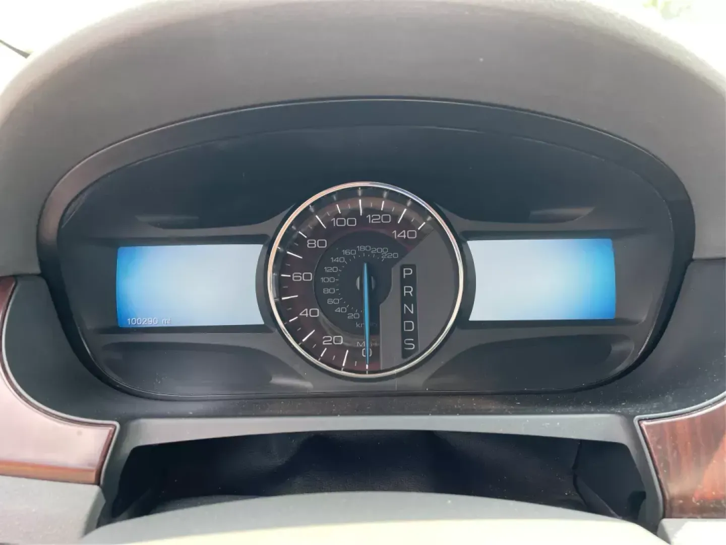 2013 Ford Edge Limited (2FMDK4KCXDB) with an 3.5L V-6 DOHC engine, located at 1184 Kauffman Ave, Fairborn, OH, 45324, (937) 908-9800, 39.807072, -84.031563 - Photo#14