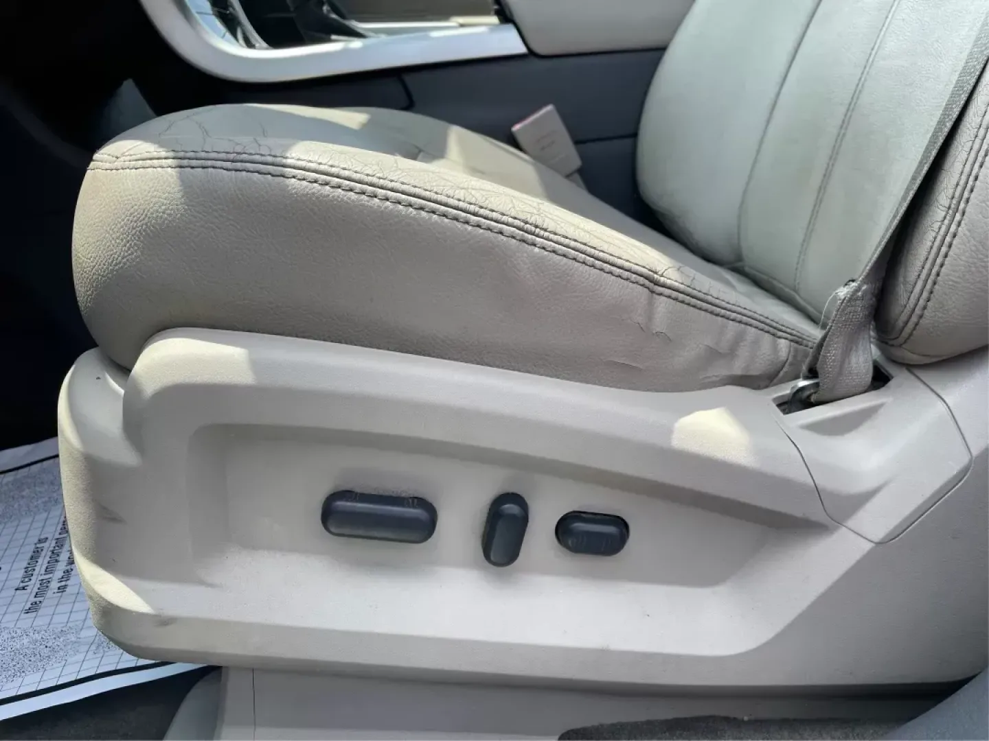 2013 Ford Edge Limited (2FMDK4KCXDB) with an 3.5L V-6 DOHC engine, located at 1184 Kauffman Ave, Fairborn, OH, 45324, (937) 908-9800, 39.807072, -84.031563 - Photo#17