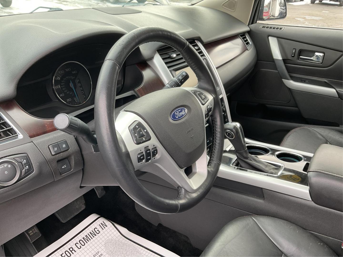 2013 Ford Edge Limited (2FMDK3KC7DB) with an 3.5L V-6 DOHC engine, located at 1184 Kauffman Ave, Fairborn, OH, 45324, (937) 908-9800, 39.807072, -84.031563 - Photo#8