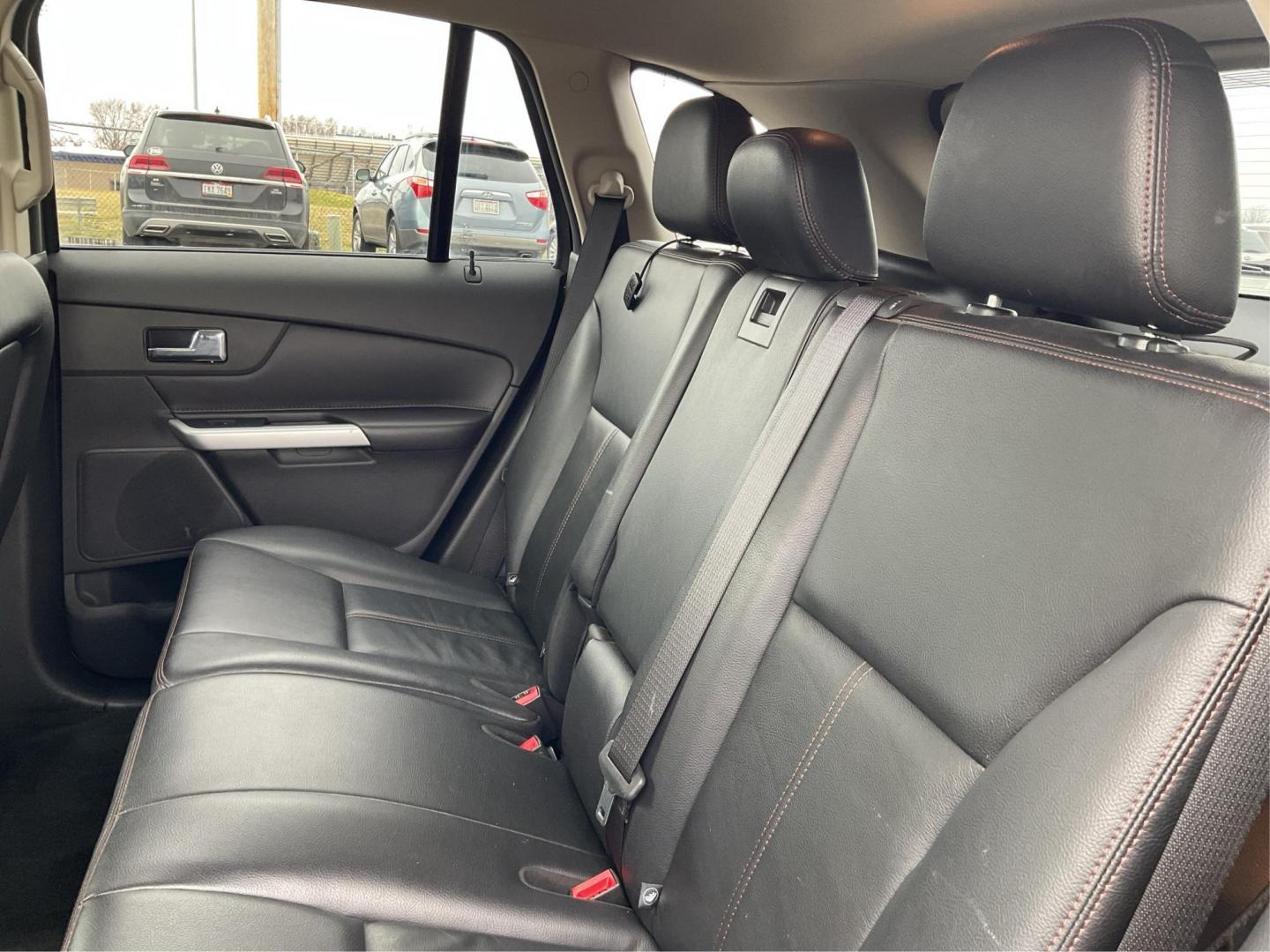 2013 Ford Edge SEL (2FMDK4JC0DB) with an 3.5L V-6 DOHC engine, located at 1184 Kauffman Ave, Fairborn, OH, 45324, (937) 908-9800, 39.807072, -84.031563 - Photo#8
