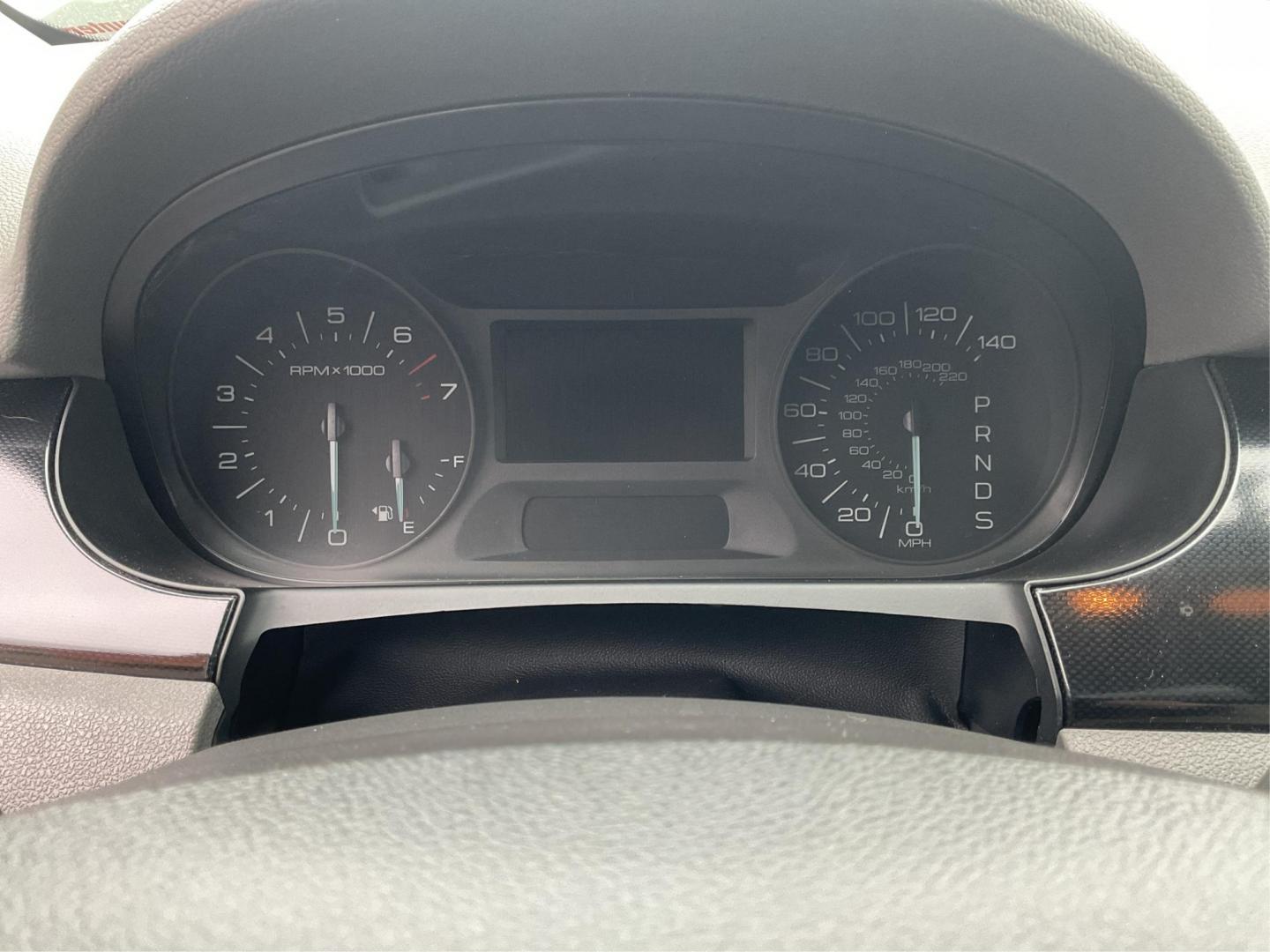 2013 Ford Edge SE FWD (2FMDK3GC7DB) with an 3.5L V6 DOHC 24V engine, 6-Speed Automatic transmission, located at 401 Woodman Dr, Riverside, OH, 45431, (937) 908-9800, 39.761024, -84.120956 - Photo#14