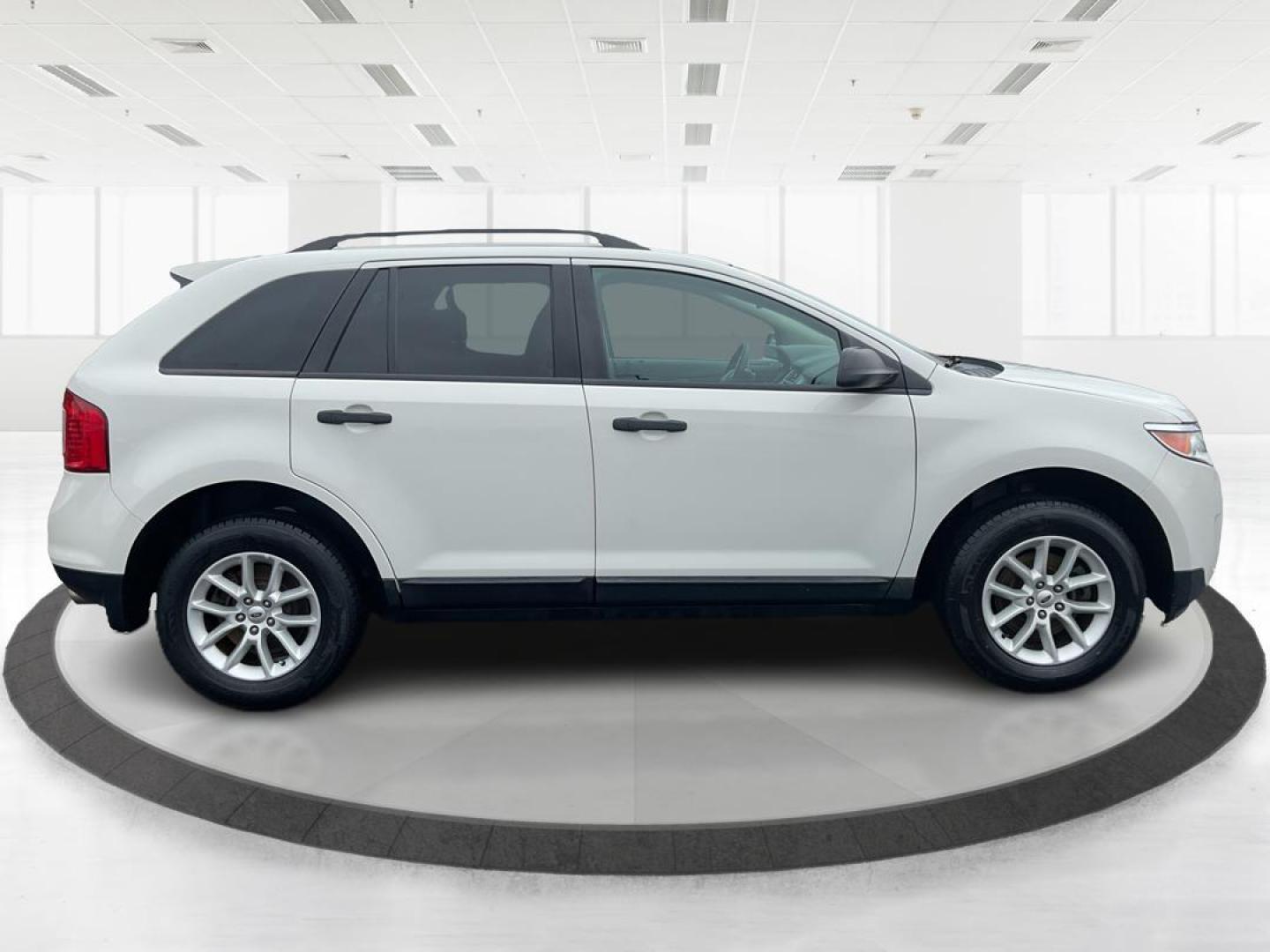 2013 Ford Edge SE FWD (2FMDK3GC7DB) with an 3.5L V6 DOHC 24V engine, 6-Speed Automatic transmission, located at 401 Woodman Dr, Riverside, OH, 45431, (937) 908-9800, 39.761024, -84.120956 - Photo#1