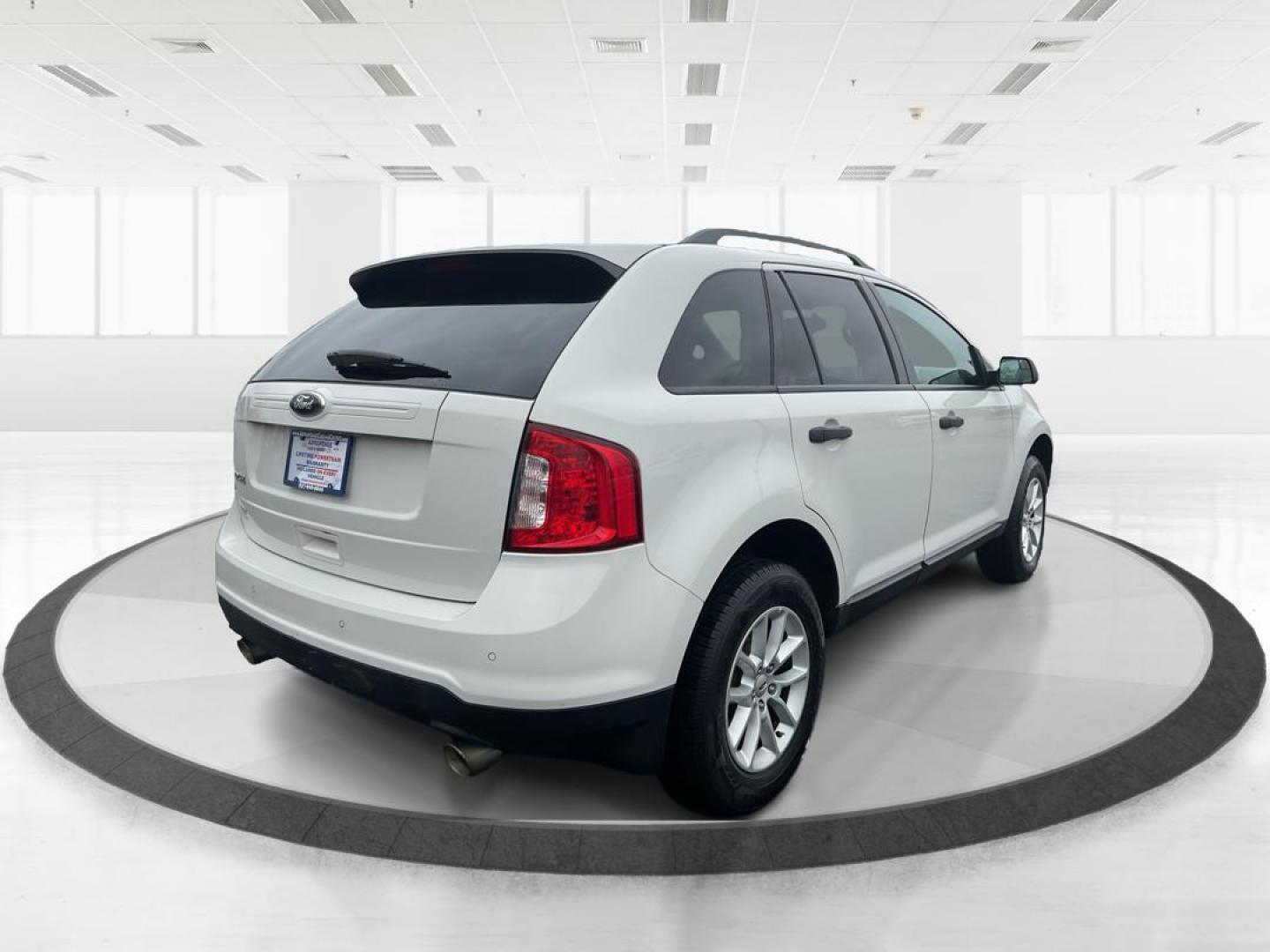 2013 Ford Edge SE FWD (2FMDK3GC7DB) with an 3.5L V6 DOHC 24V engine, 6-Speed Automatic transmission, located at 401 Woodman Dr, Riverside, OH, 45431, (937) 908-9800, 39.761024, -84.120956 - Photo#2