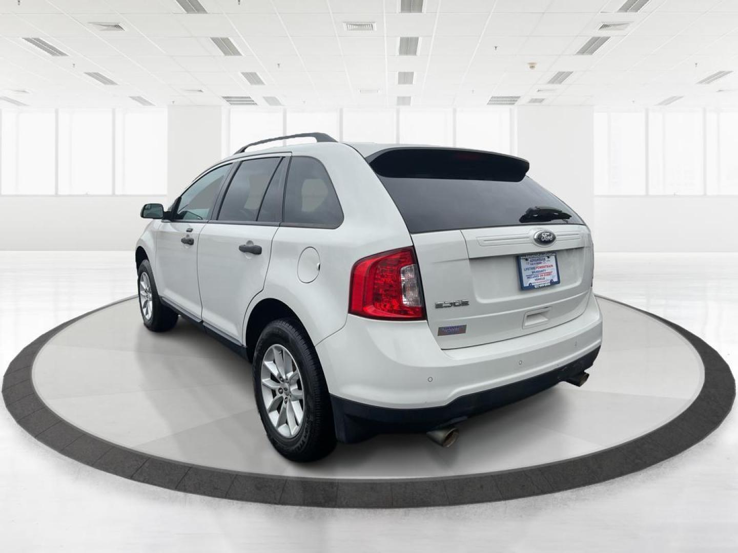 2013 Ford Edge SE FWD (2FMDK3GC7DB) with an 3.5L V6 DOHC 24V engine, 6-Speed Automatic transmission, located at 401 Woodman Dr, Riverside, OH, 45431, (937) 908-9800, 39.761024, -84.120956 - Photo#4