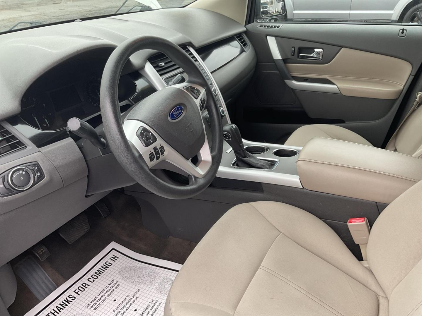 2013 Ford Edge SE FWD (2FMDK3GC7DB) with an 3.5L V6 DOHC 24V engine, 6-Speed Automatic transmission, located at 401 Woodman Dr, Riverside, OH, 45431, (937) 908-9800, 39.761024, -84.120956 - Photo#8