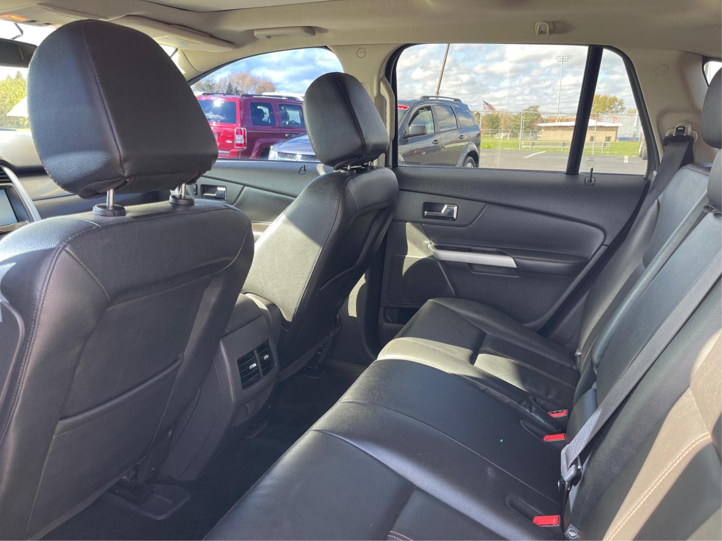 2013 Ford Edge SEL AWD (2FMDK4JC2DB) with an 3.5L V6 DOHC 24V engine, 6-Speed Automatic transmission, located at 1230 East Main St, Xenia, OH, 45385, (937) 908-9800, 39.688042, -83.910538 - Photo#9