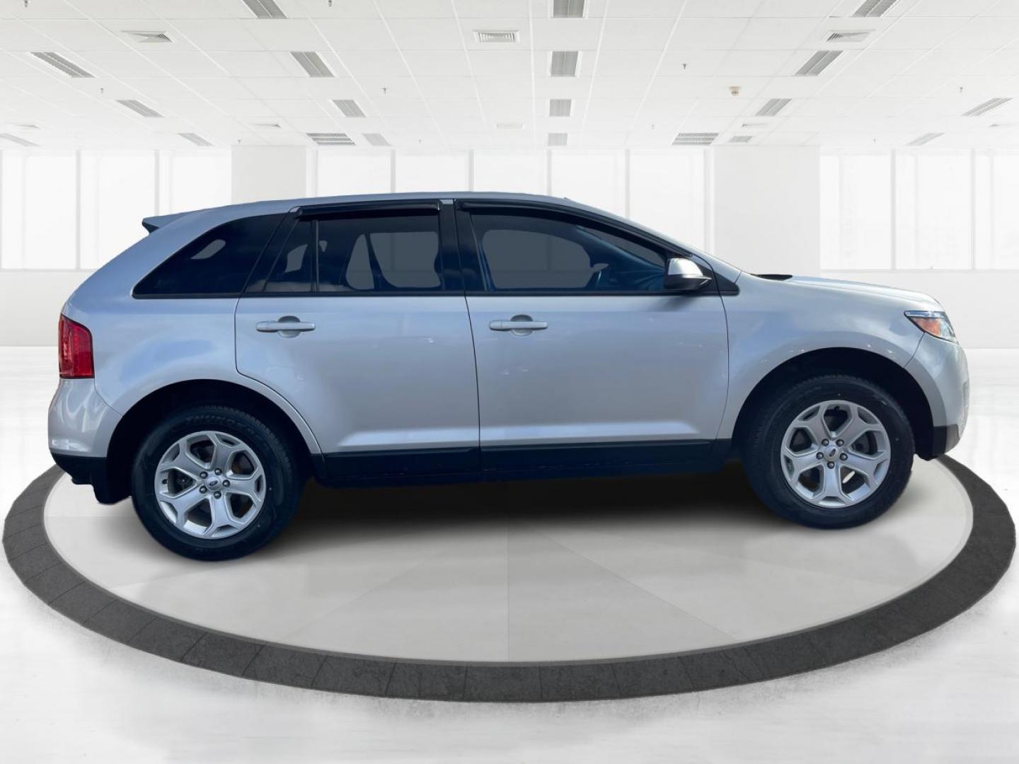 2013 Ford Edge SEL AWD (2FMDK4JC2DB) with an 3.5L V6 DOHC 24V engine, 6-Speed Automatic transmission, located at 1230 East Main St, Xenia, OH, 45385, (937) 908-9800, 39.688042, -83.910538 - Photo#1