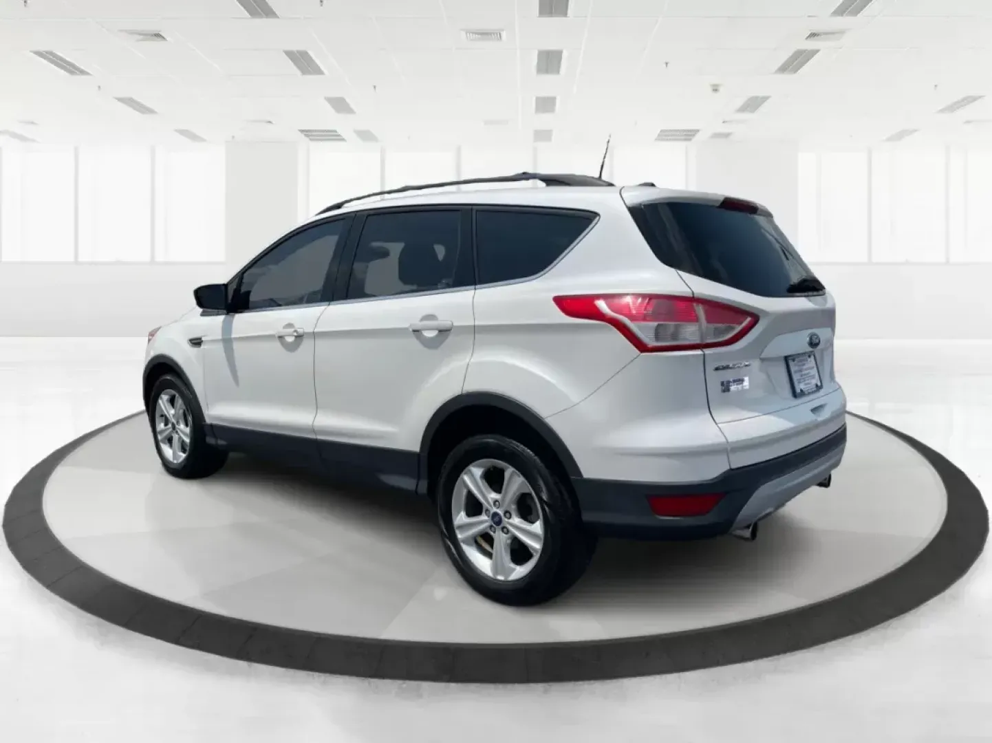 2013 Ford Escape SE (1FMCU0G91DU) with an Other engine, located at 4508 South Dixie Dr, Moraine, OH, 45439, (937) 908-9800, 39.807072, -84.031563 - Photo#4