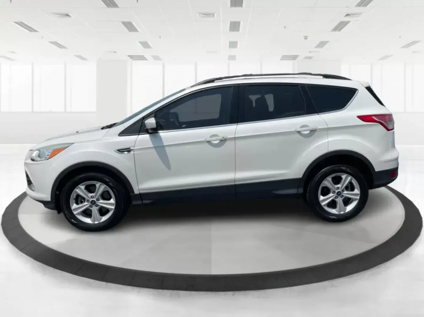 2013 Ford Escape SE (1FMCU0G91DU) with an Other engine, located at 4508 South Dixie Dr, Moraine, OH, 45439, (937) 908-9800, 39.807072, -84.031563 - Photo#5