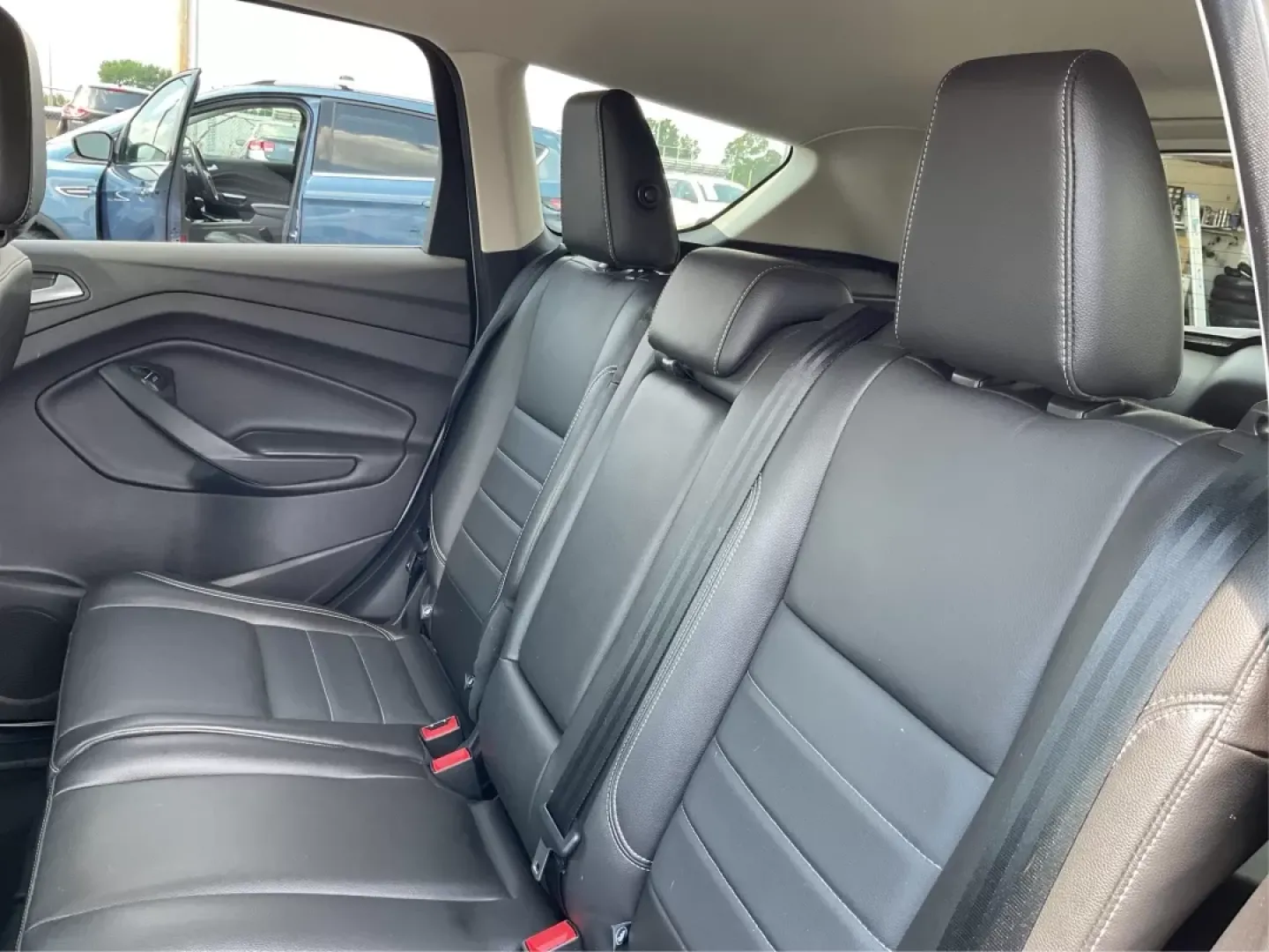 2013 Ford Escape SEL (1FMCU9H95DU) with an Other engine, located at 880 E. National Road, OH, 45377, (937) 908-9800, 39.891918, -84.183975 - ### Discover Your Next Adventure with the 2013 Ford Escape SEL at Advantage Car and Credit - Xenia!<br /> <br /> Are you ready to elevate your family outings or weekend adventures? The 2013 Ford Escape SEL, available now at Advantage Car and Credit in Xenia, OH, is the perfect vehicle for those who - Photo#10