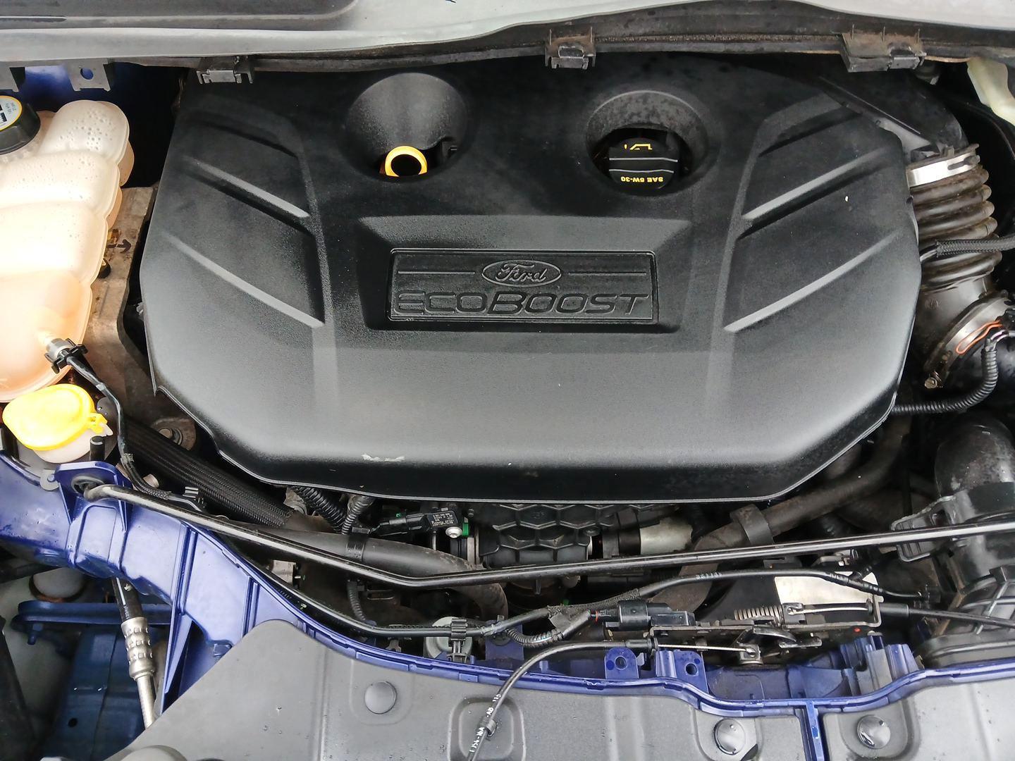 2013 Ford Escape SE FWD (1FMCU0G93DU) with an 2.0L L4 DOHC 16V engine, 6-Speed Automatic transmission, located at 880 E. National Road, OH, 45377, (937) 908-9800, 39.891918, -84.183975 - Photo#10
