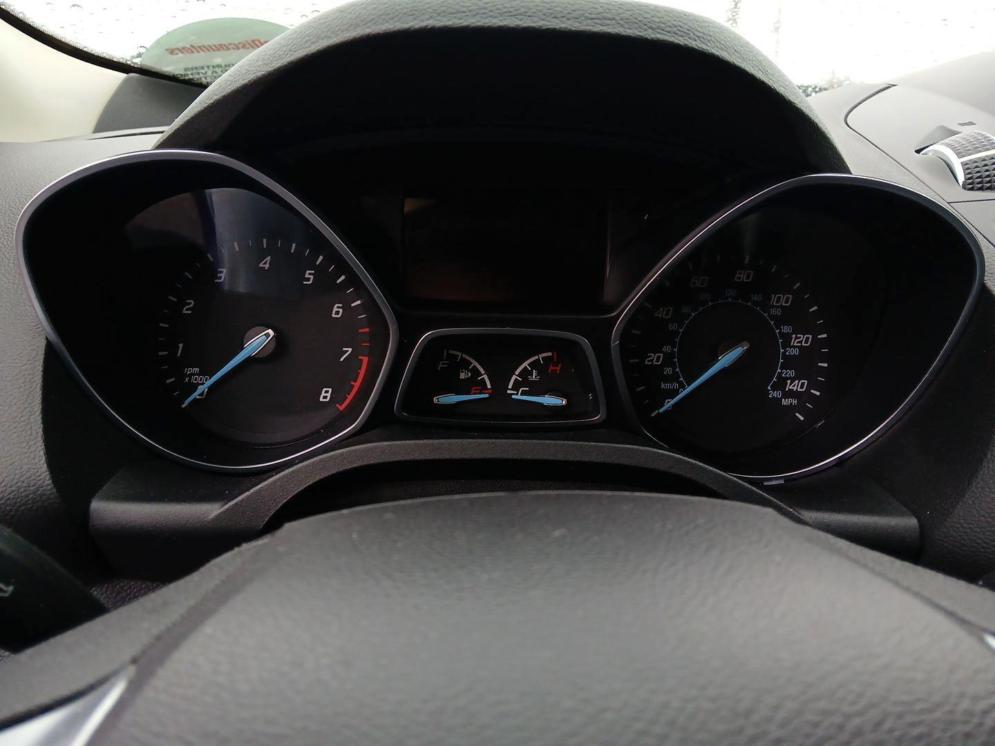 2013 Ford Escape SE FWD (1FMCU0G93DU) with an 2.0L L4 DOHC 16V engine, 6-Speed Automatic transmission, located at 880 E. National Road, OH, 45377, (937) 908-9800, 39.891918, -84.183975 - Photo#14