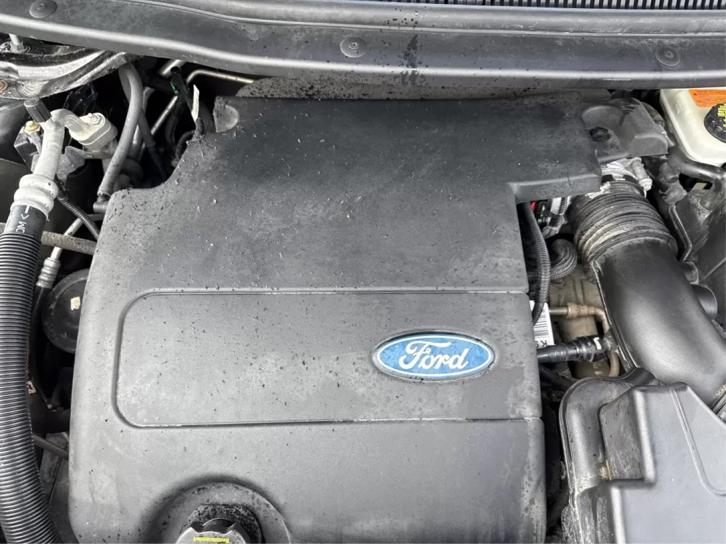 2013 Ford Explorer XLT (1FM5K8D88DG) with an 3.5L V-6 DOHC engine, located at 1230 East Main St, Xenia, OH, 45385, (937) 908-9800, 39.688042, -83.910538 - Photo#2