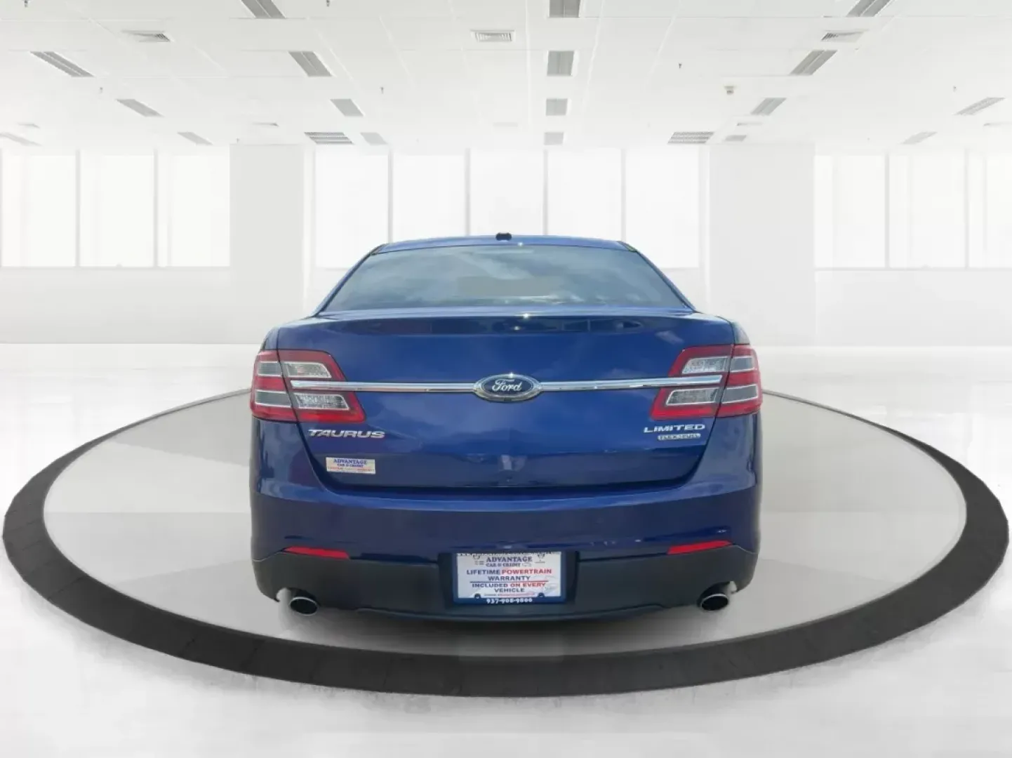 2013 Ford Taurus Limited (1FAHP2F80DG) with an 3.5L V-6 DOHC engine, located at 4508 South Dixie Dr, Moraine, OH, 45439, (937) 908-9800, 39.807072, -84.031563 - Photo#2