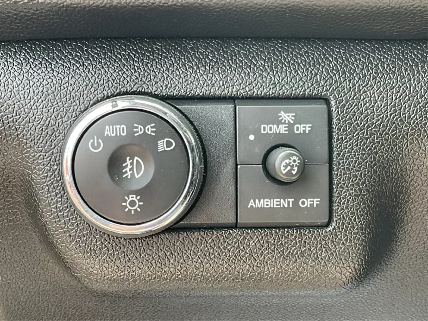 2013 GMC Acadia SLT-1 (1GKKVRKD3DJ) with an 3.6L V-6 gasoline direct injection engine, located at 1184 Kauffman Ave, Fairborn, OH, 45324, (937) 908-9800, 39.807072, -84.031563 - Photo#16
