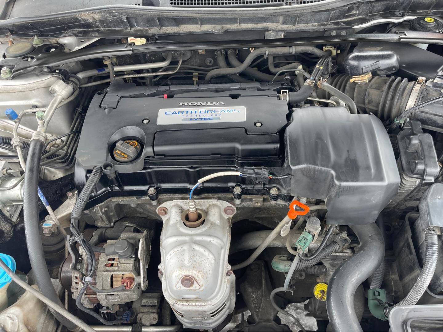 2013 Honda Accord EX Sedan CVT (1HGCR2F72DA) with an 2.4L L4 DOHC 16V engine, Continuously Variable Transmission transmission, located at 401 Woodman Dr, Riverside, OH, 45431, (937) 908-9800, 39.761024, -84.120956 - Photo#10