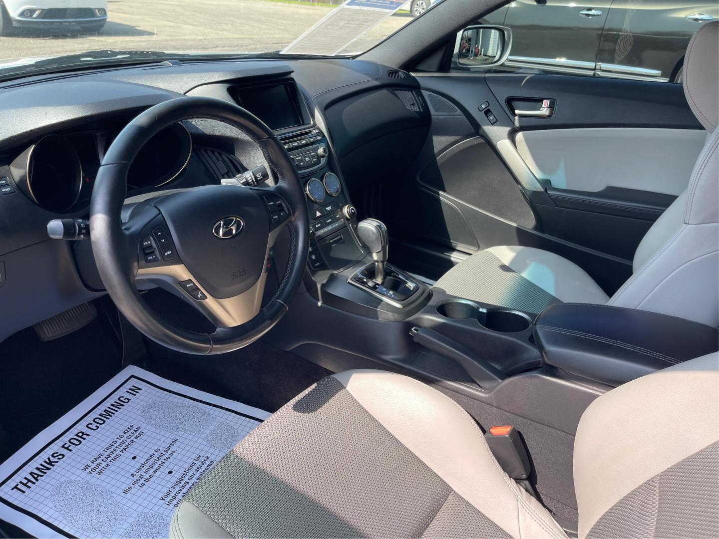 2013 Hyundai Genesis Coupe 2.0T Premium (KMHHT6KD1DU) with an Theta 2L I-4 DOHC engine, located at 1099 N County Rd 25A , Troy, OH, 45373, (937) 908-9800, 40.057041, -84.215462 - Photo#8